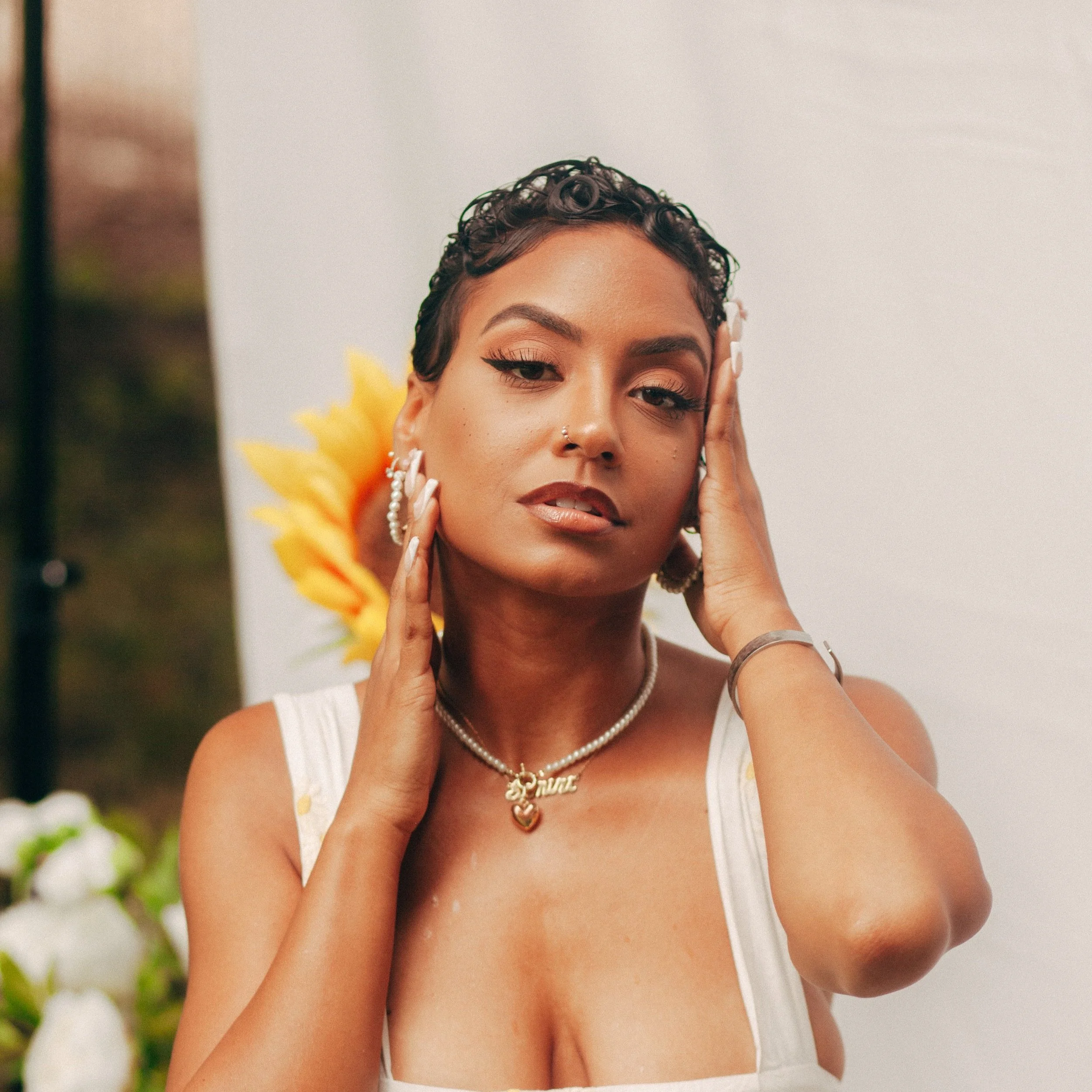 Lola | Simple Backyard Portraits Photoshoot