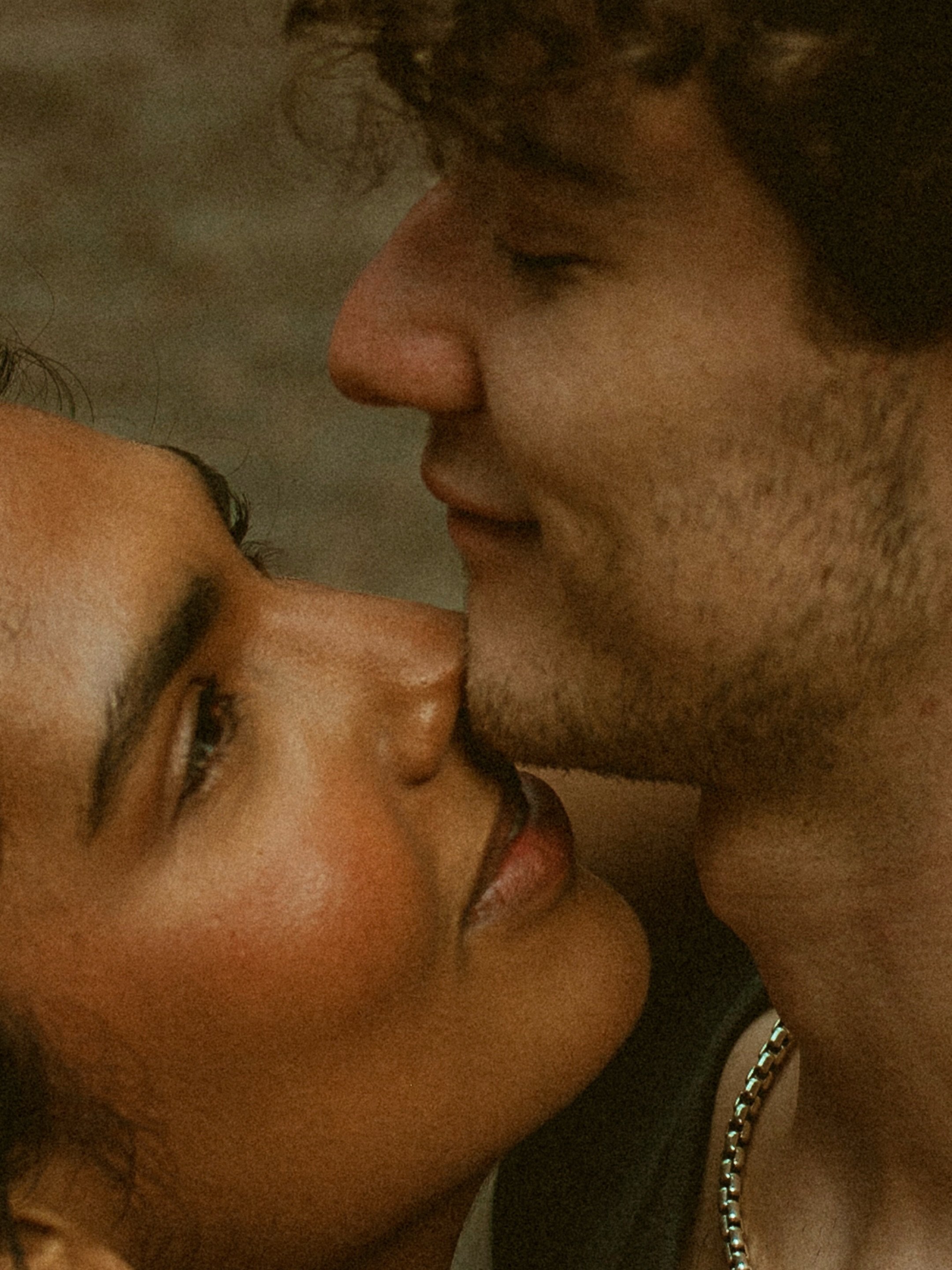 There&rsquo;s a difference between taking photos of what a couple looks like 
and capturing what it feels like to be around them.

The quiet moments.
The lingering touches.
The way the rest of the world seems to disappear when they&rsquo;re together.