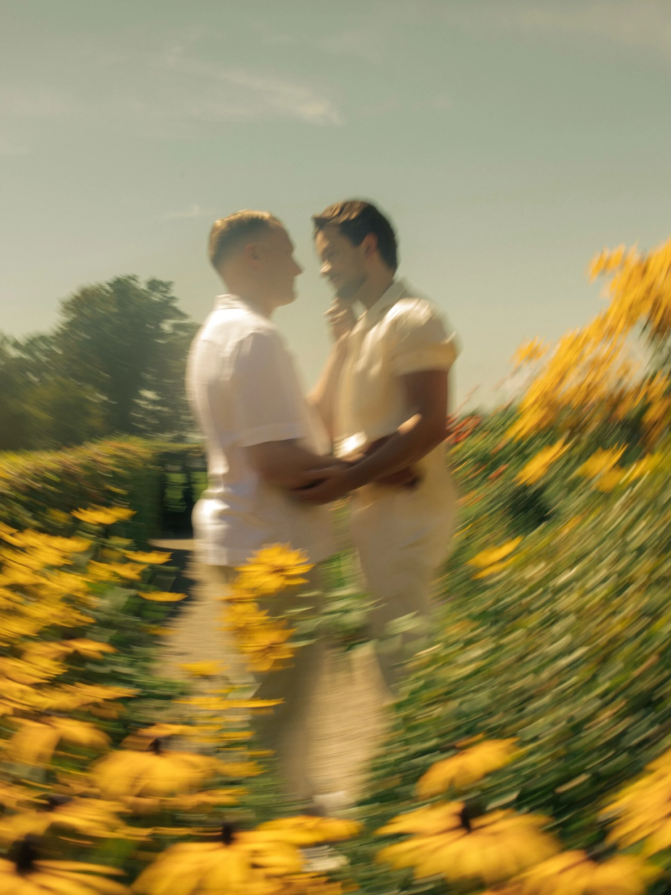 There are some sessions that just feel really easy from the beginning, and this was definitely one of them.

I loved getting to spend an afternoon with these two at Harkness Memorial State Park in Waterford, CT. From wandering through the grounds to 