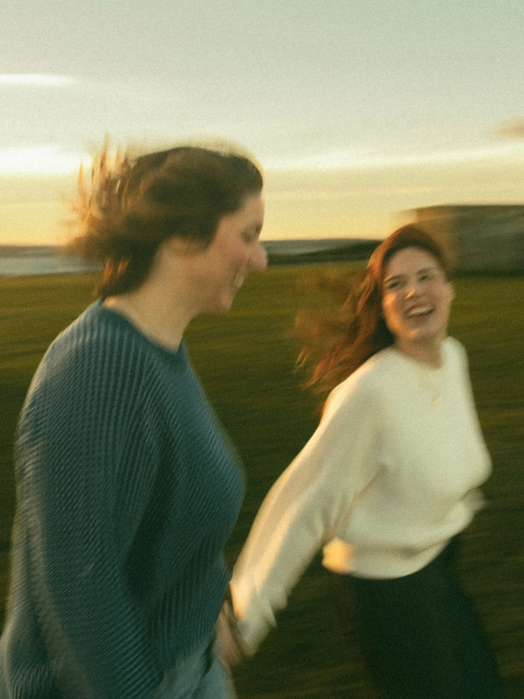 There&rsquo;s something really special about this one. The golden light, the ocean, and the way K + J were so completely wrapped up in each other made the whole evening feel almost unreal.

And then K proposed on the cliffs at Beavertail State Park. 