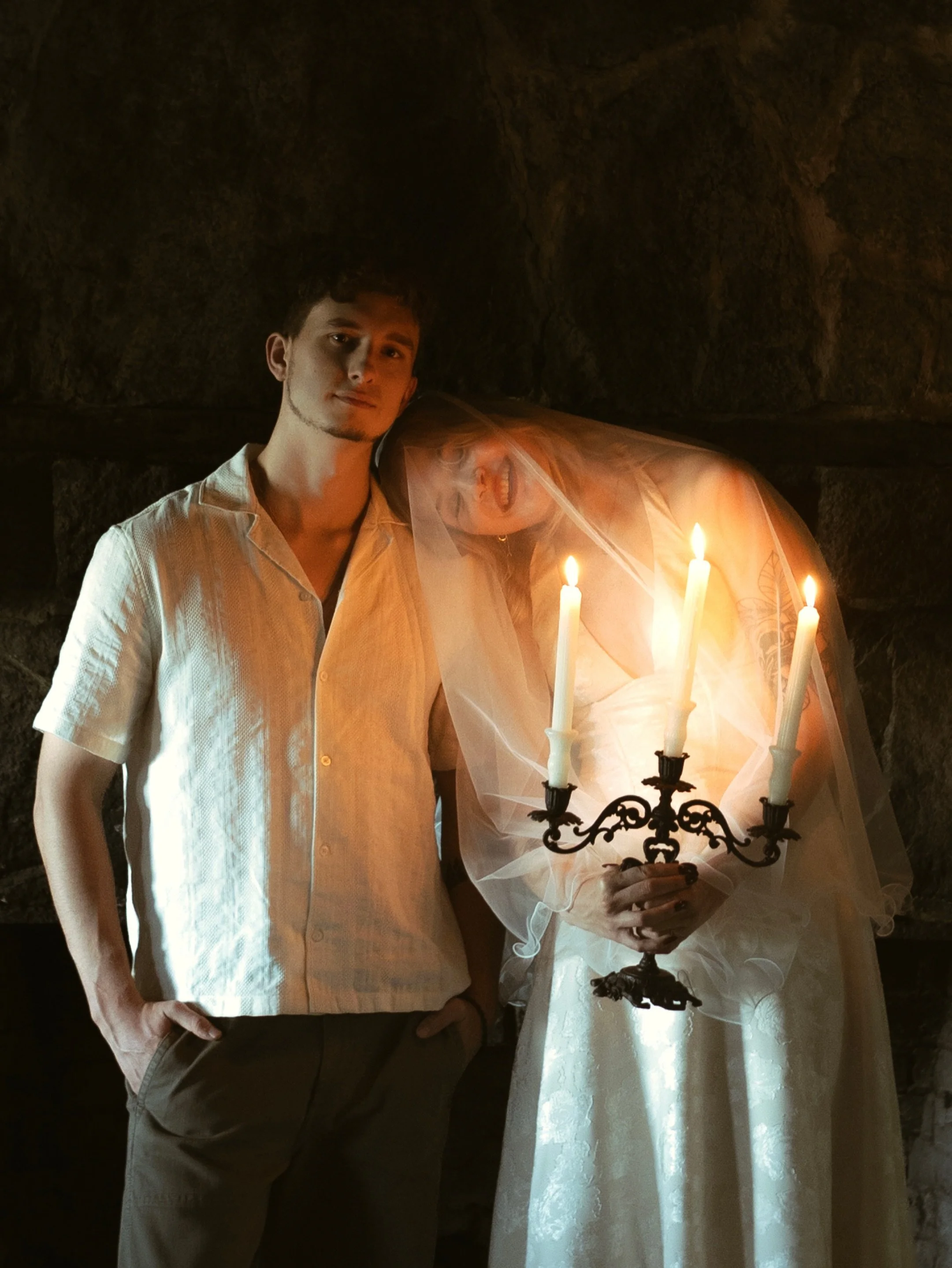 Morgan + Chris, Pt.3. 🕯️

For the final chapter of this session at Borderland State Park, we went all in on the candlelight, the shadows, and the slightly gothic, medieval atmosphere. I wanted these images to feel like they belonged to another time,