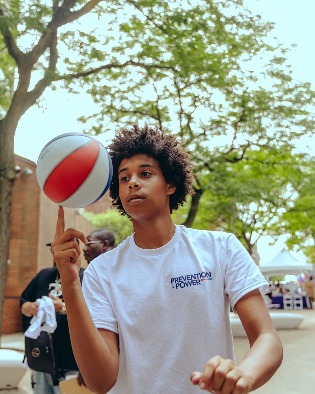 henry-schein-cares_team-roc-community-wellness-fair_15.jpg