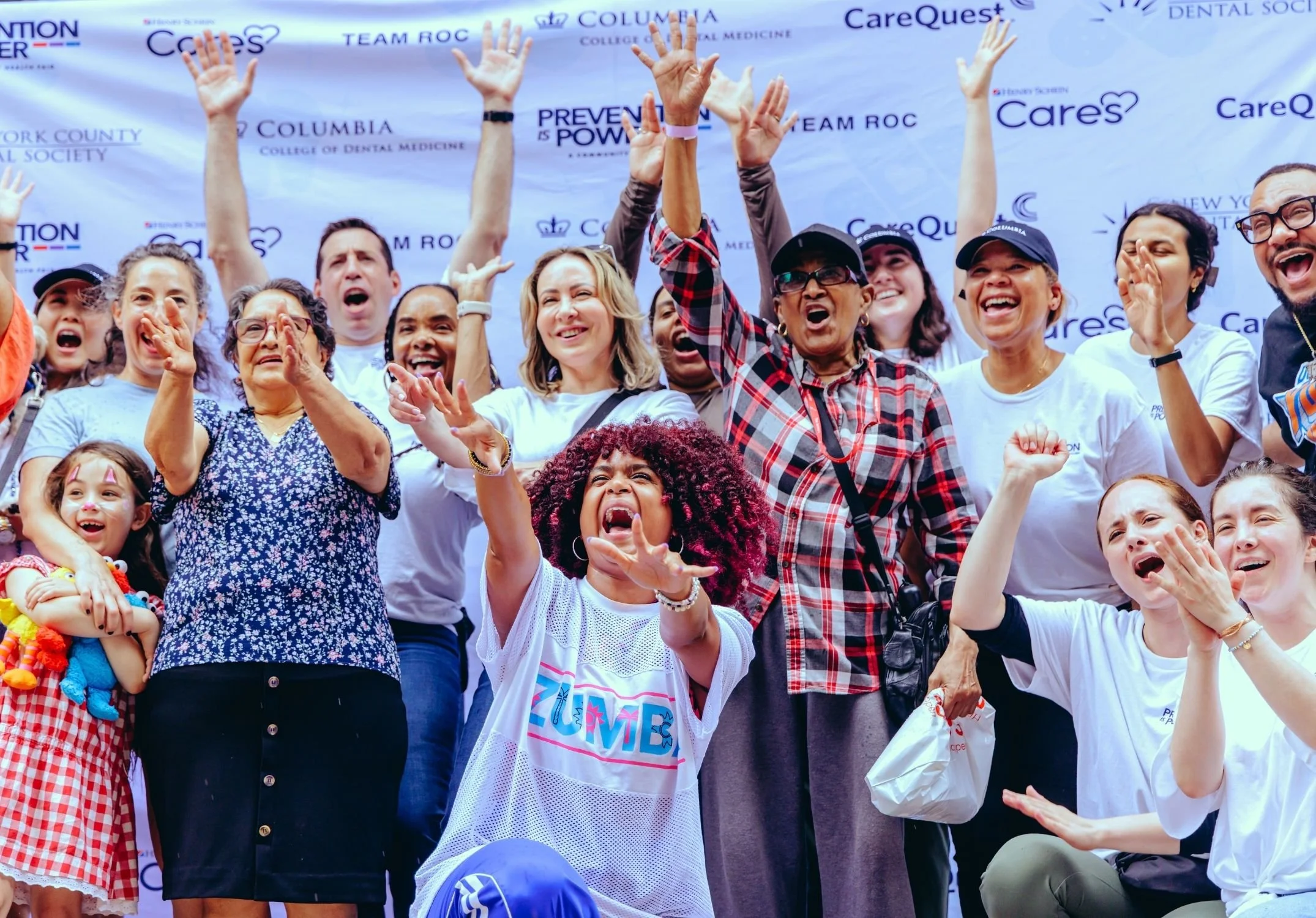 henry-schein-cares_team-roc-community-wellness-fair_hz_4.jpg
