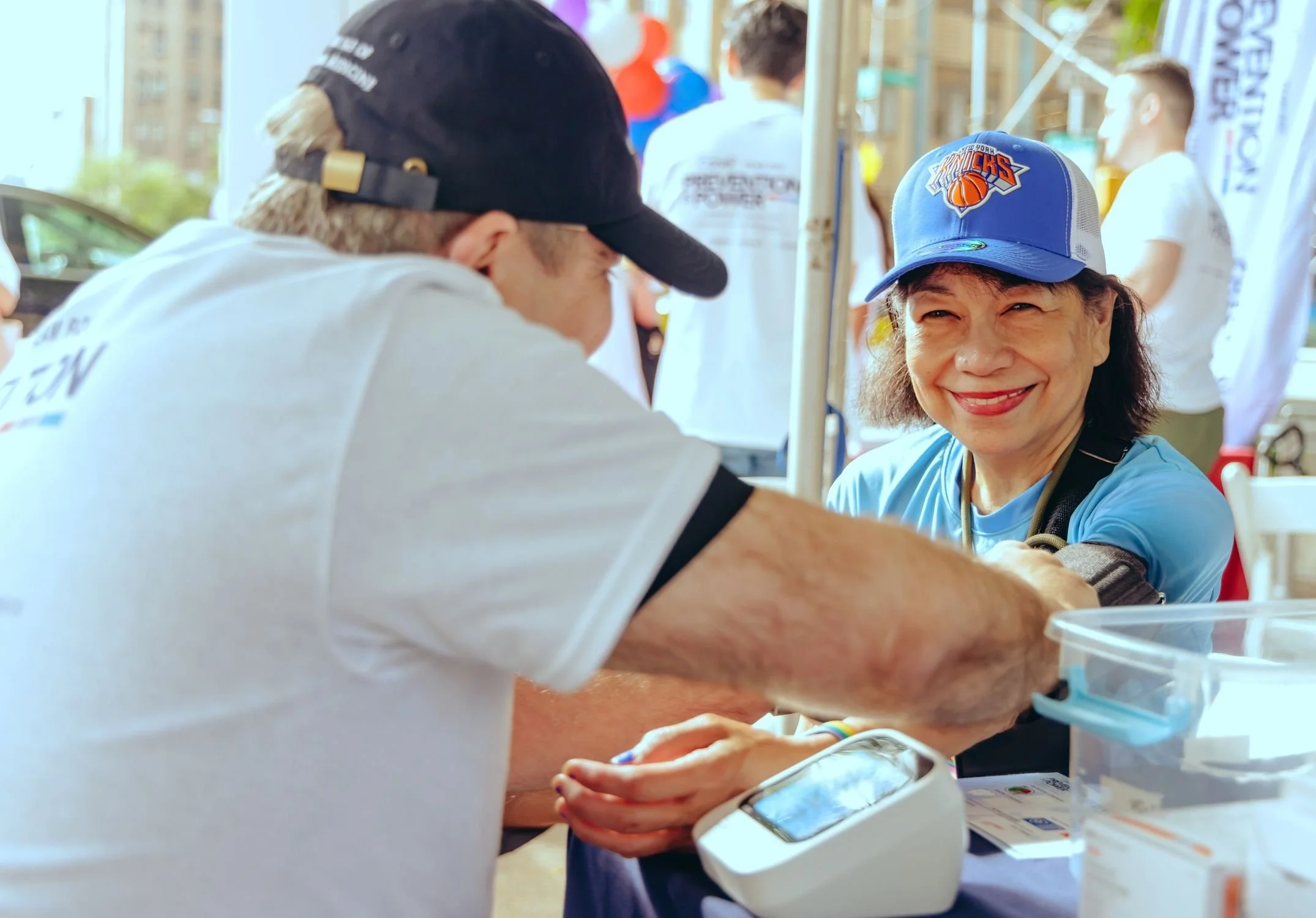 henry-schein-cares_team-roc-community-wellness-fair_hz_18.jpg