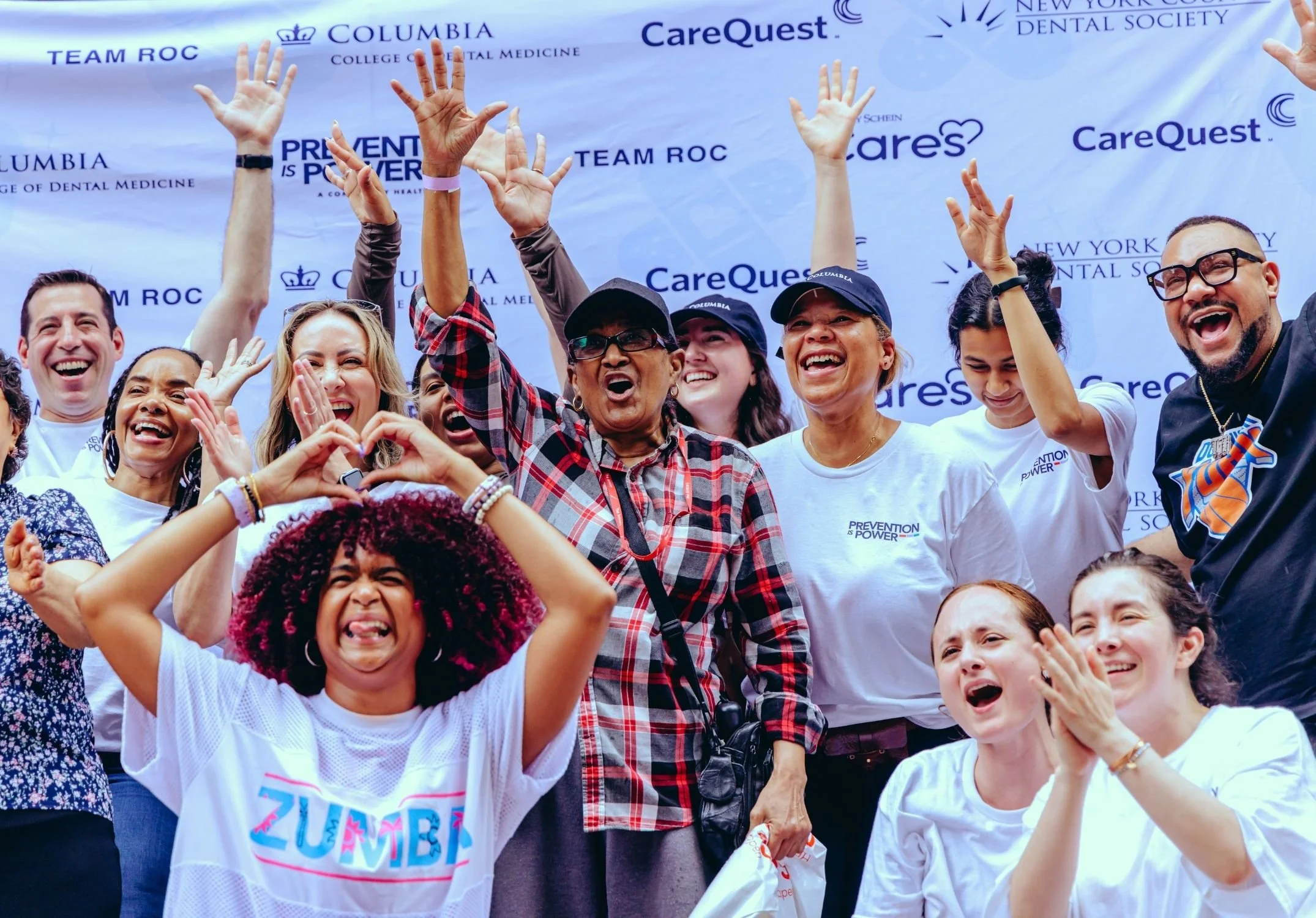 henry-schein-cares_team-roc-community-wellness-fair_hz_7.jpg
