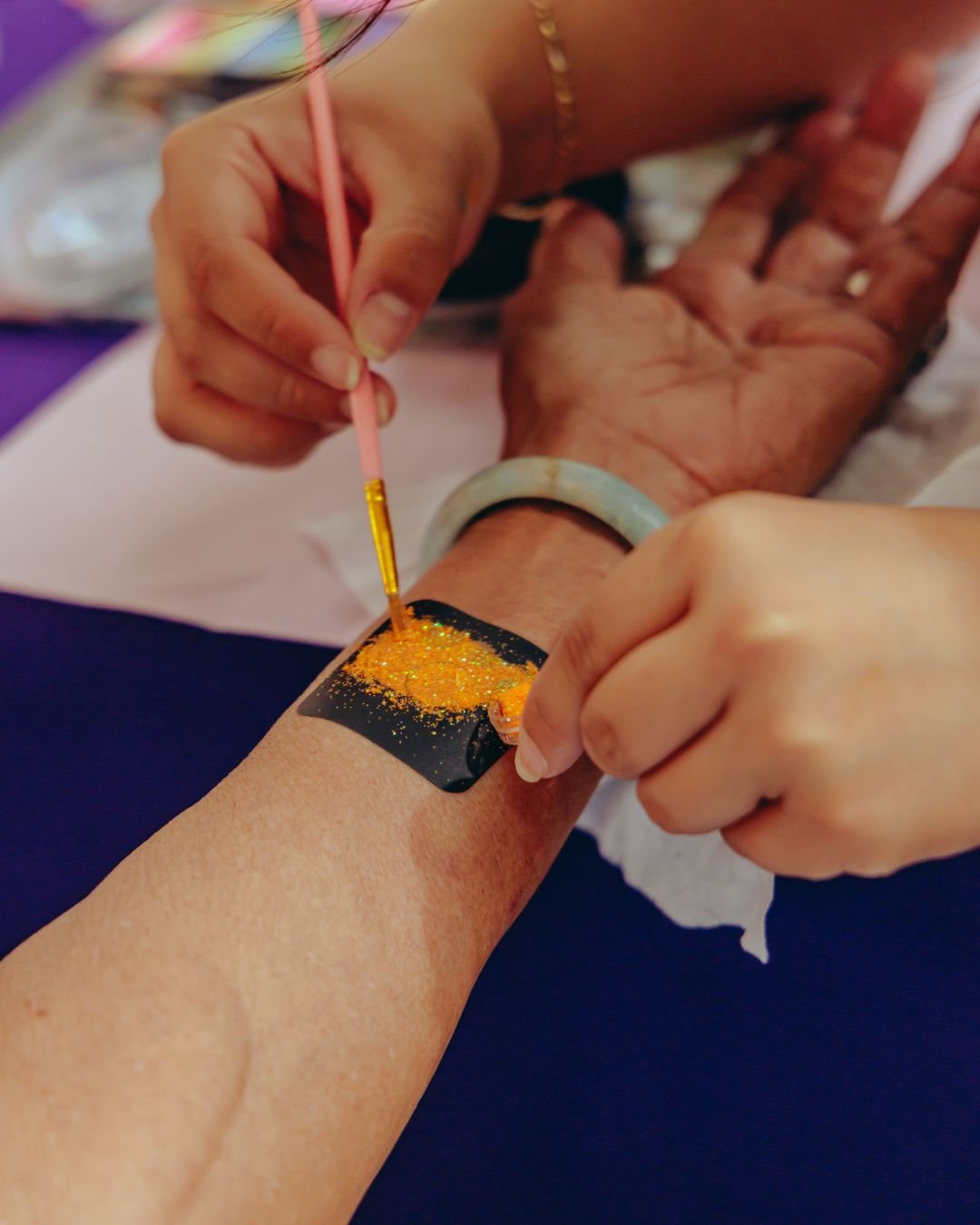 henry-schein-cares_team-roc-community-wellness-fair_13.jpg