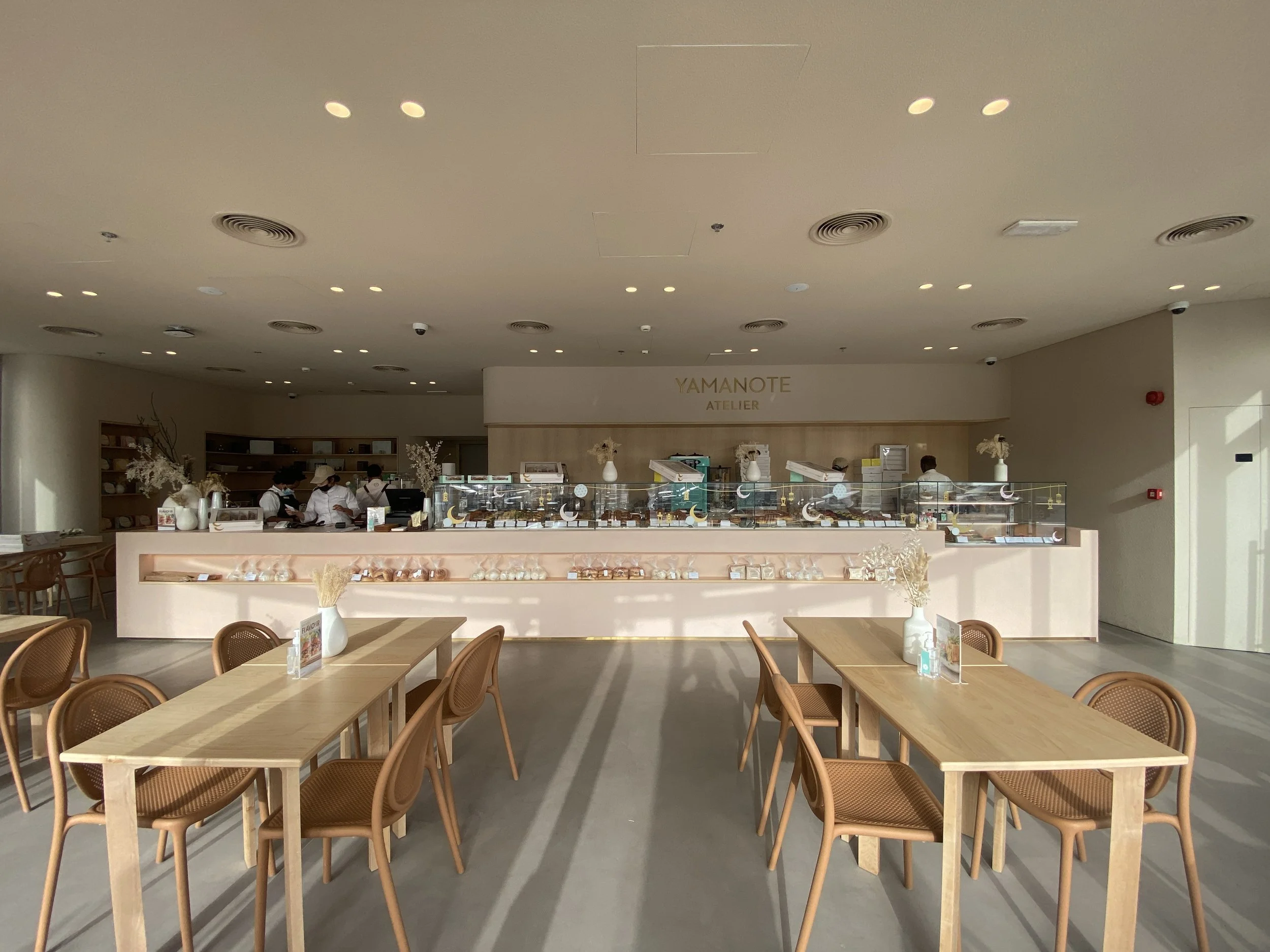 Yamanote Mirdif
Cafe