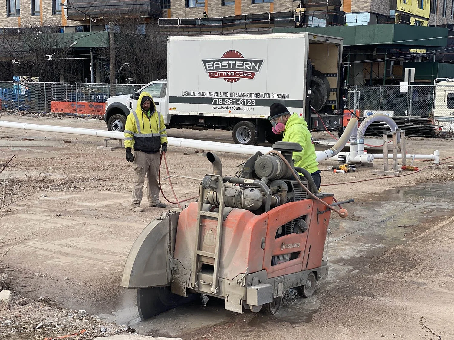 SlabSawing.jpg