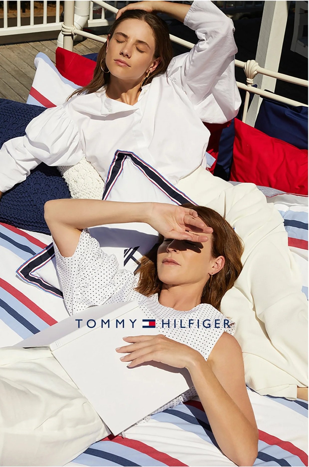 TOMMY HILFIGER
SUMMER OF LOVE
CAMPAIGN