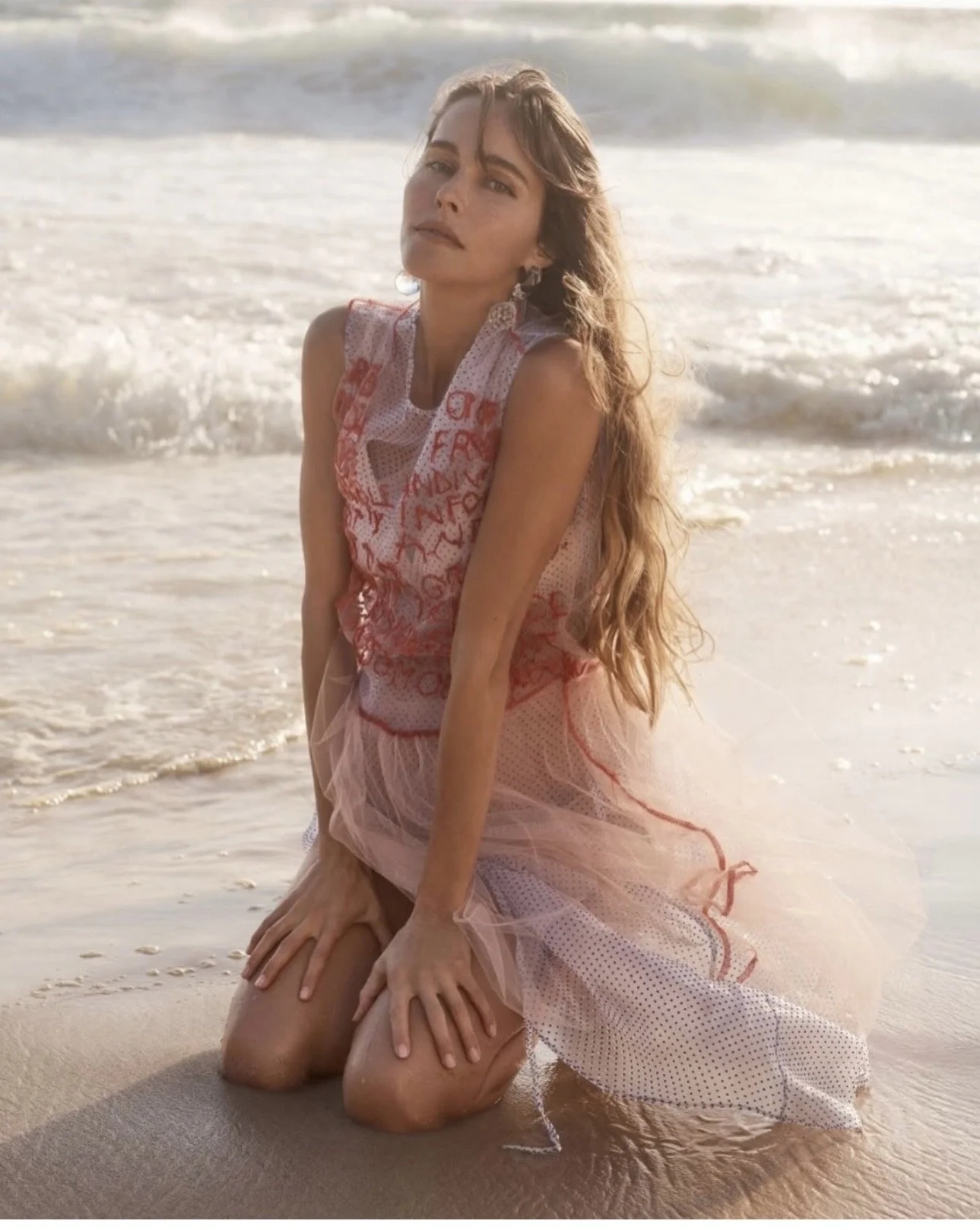 STELLAR MAGAZINE
Isabel Lucas