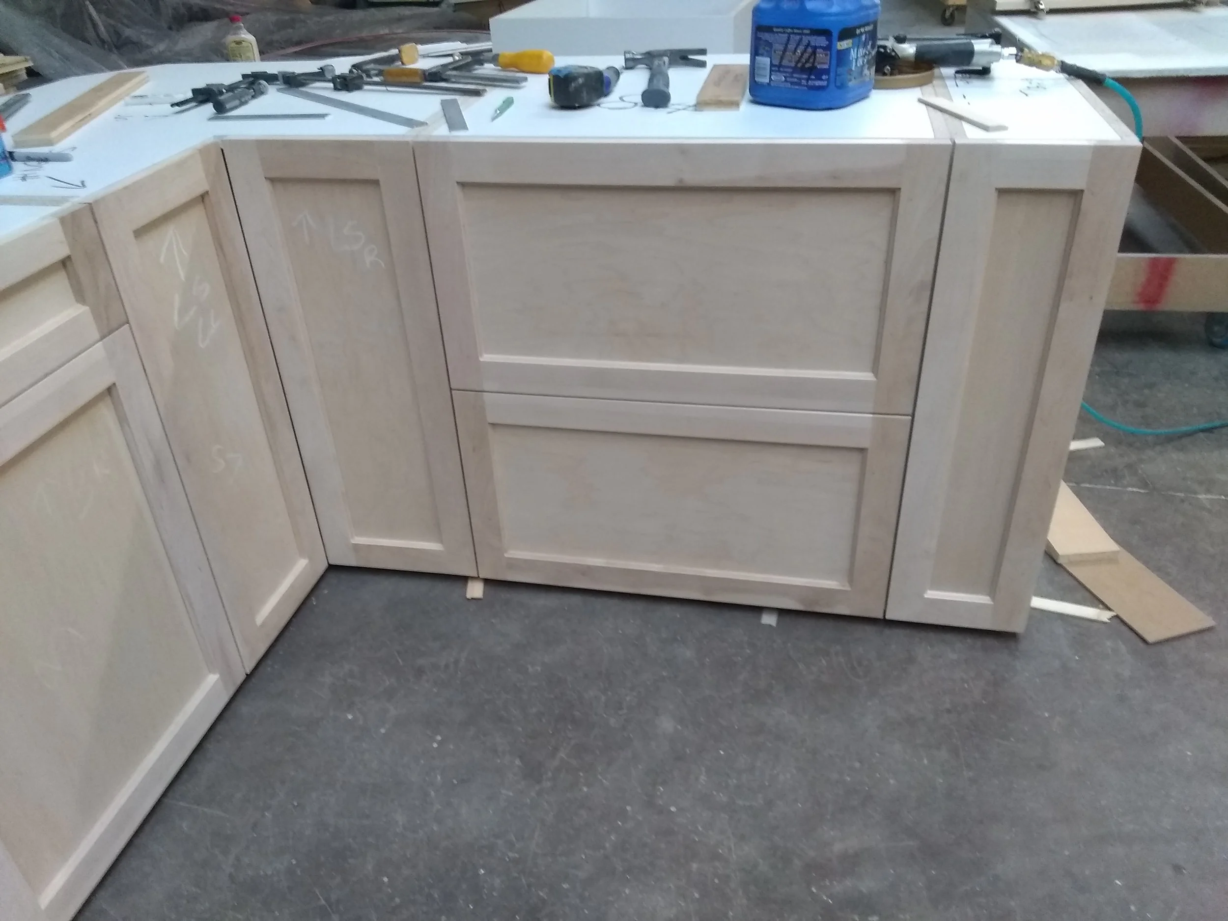 Custom-made solid maple Lazy Susan cabinet.
The furniture is always fully assembled prior to finishing to verify dimensions and all details.
Custom cabinetry. Kitchen cabinets made of solid  wood , water base finish.
#bigjohnsco #CustomFurniture #Mad