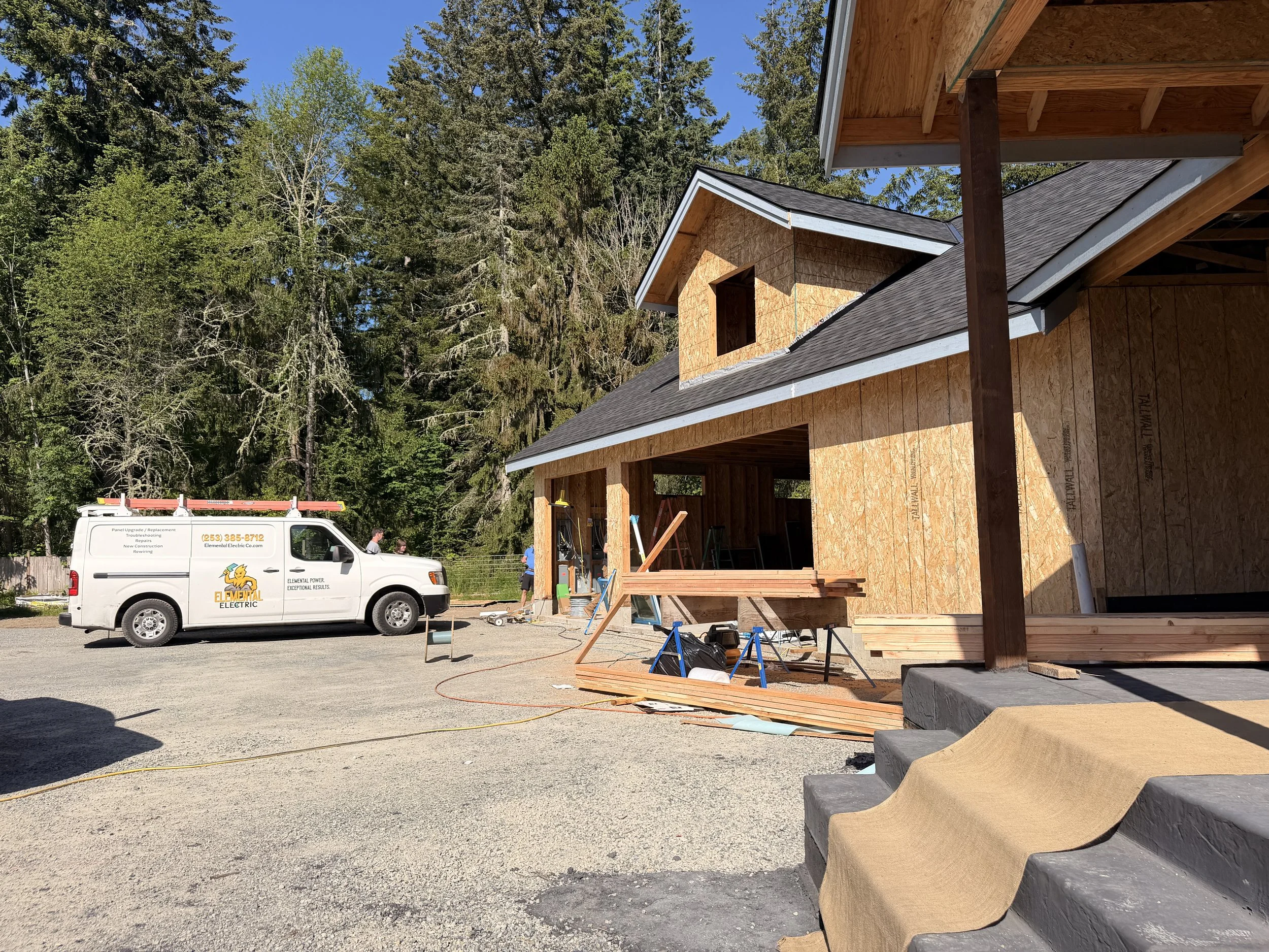 Elemental Electric service vehicle at a new residential construction project in Graham, WA.
