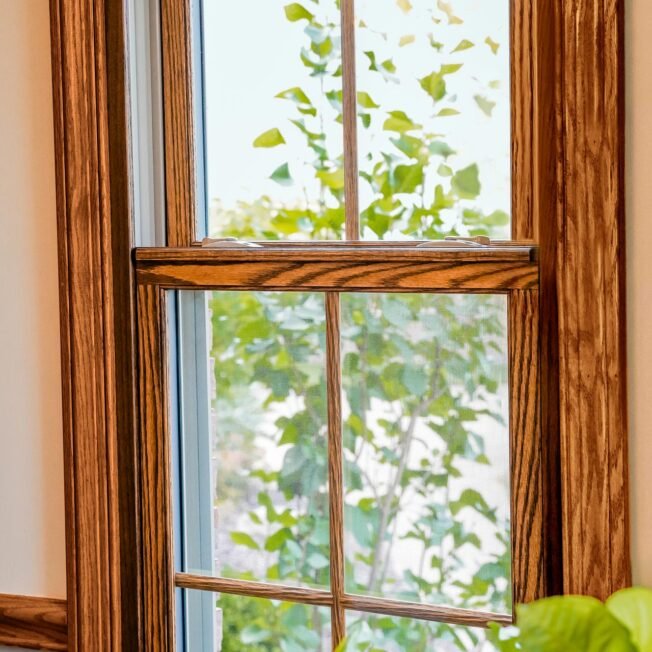 Aeris-Double-Hung-Window-in-Caramel-with-Colonial-Grids-_DSC8534-652x652.jpg