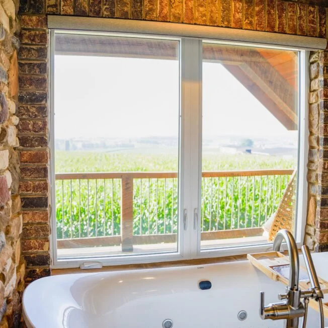 Endure_Casement_Windows_in_White_DSC9499-HDRedit-652x652.jpg