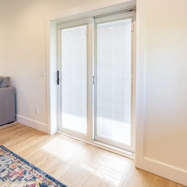 Endure-Patio-Door-in-White-with-Internal-Blinds_DSC0440-scaled-652x652.jpg