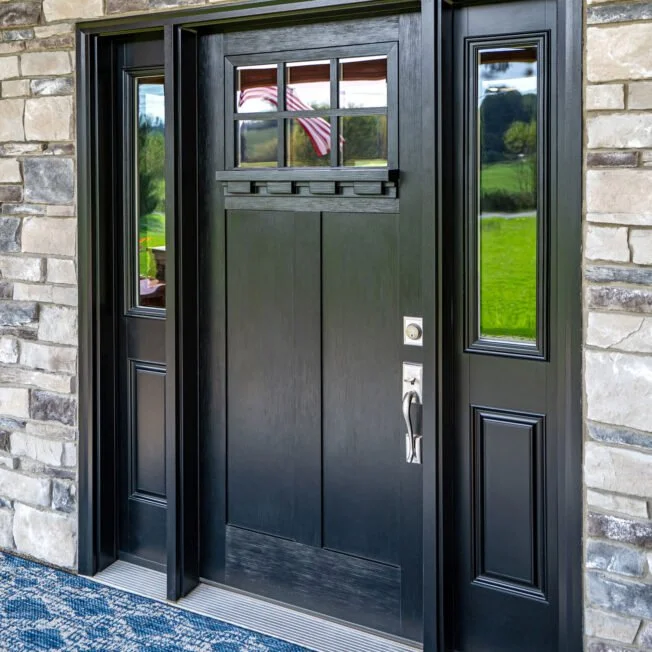 Coal-Black-Signet-Fir-with-Dentil-Shelf-and-SDL-Grids-CUSTOM-sidelites-652x652.jpg