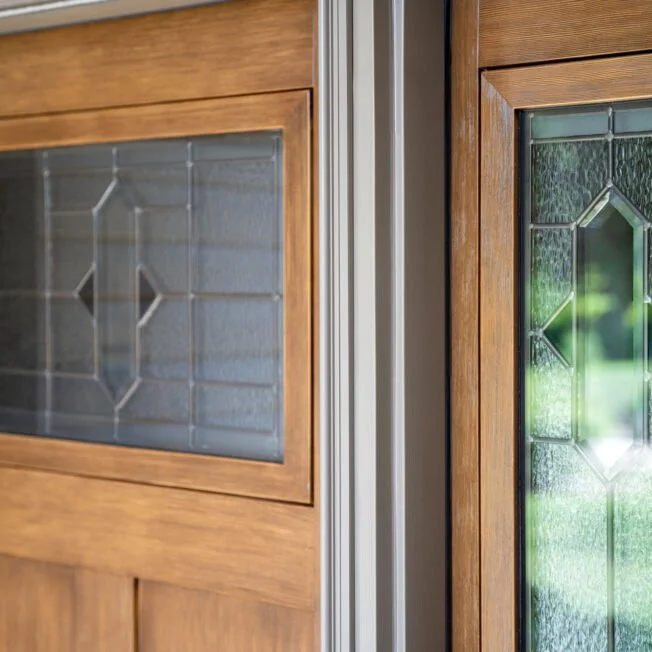 Brookhaven-Decorative-Glass-Entry-Door-and-Sidelite-652x652.jpg