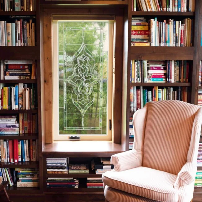 Aeris-Casement-Window-with-Symphony-Decorative-Glass-652x652.jpg