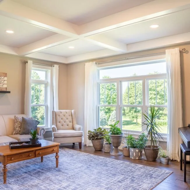 Endure-Double-Hung-Windows-in-White_DSC8424-HDR-Edit-652x652.jpg