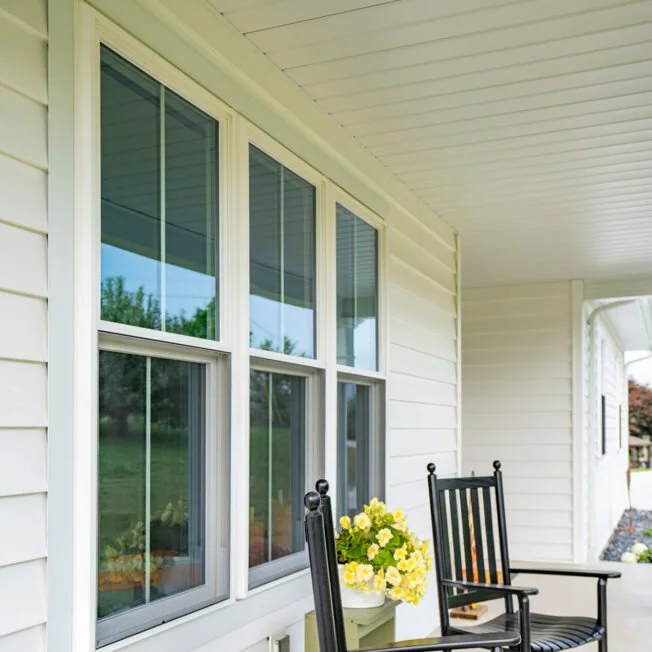 Endure-Double-Hung-Custom-Grid-1-1-e1708462444531-652x652.jpg