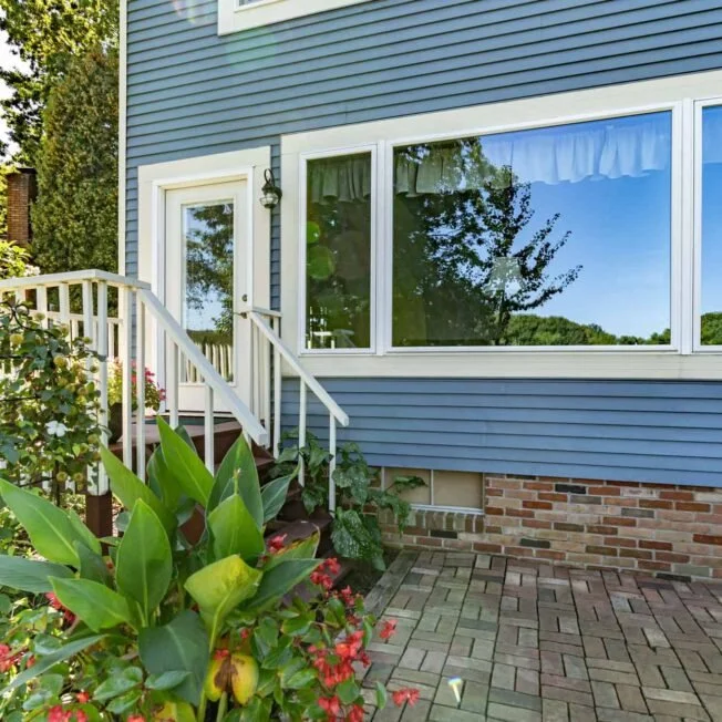 Picture-Window-with-Casements-652x652.jpg