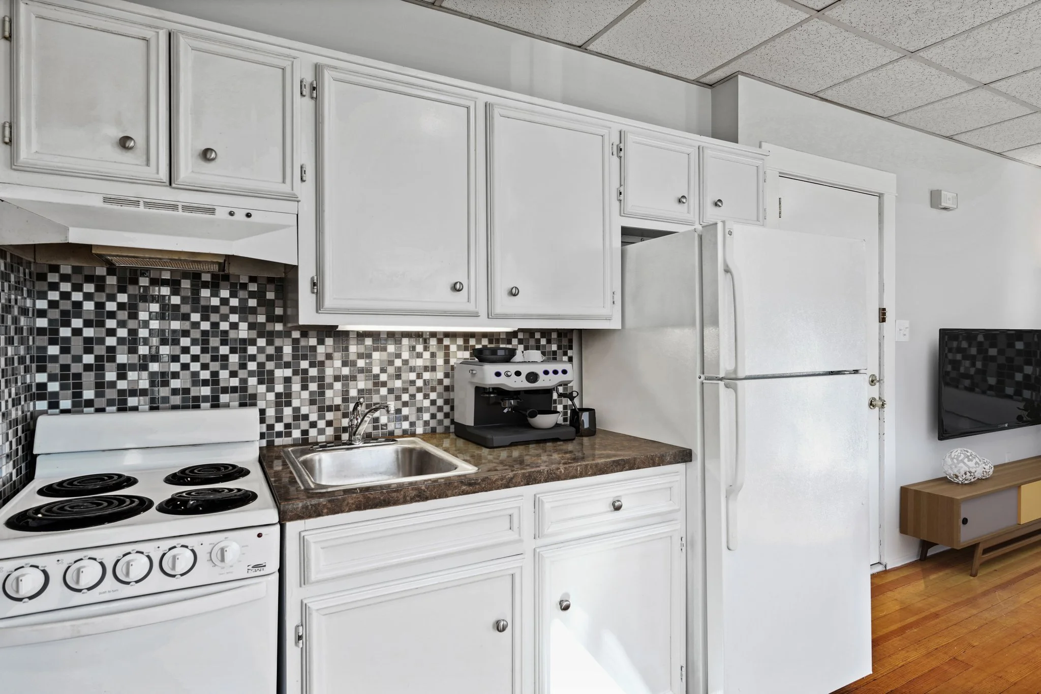 Kitchen virtually staged.jpg