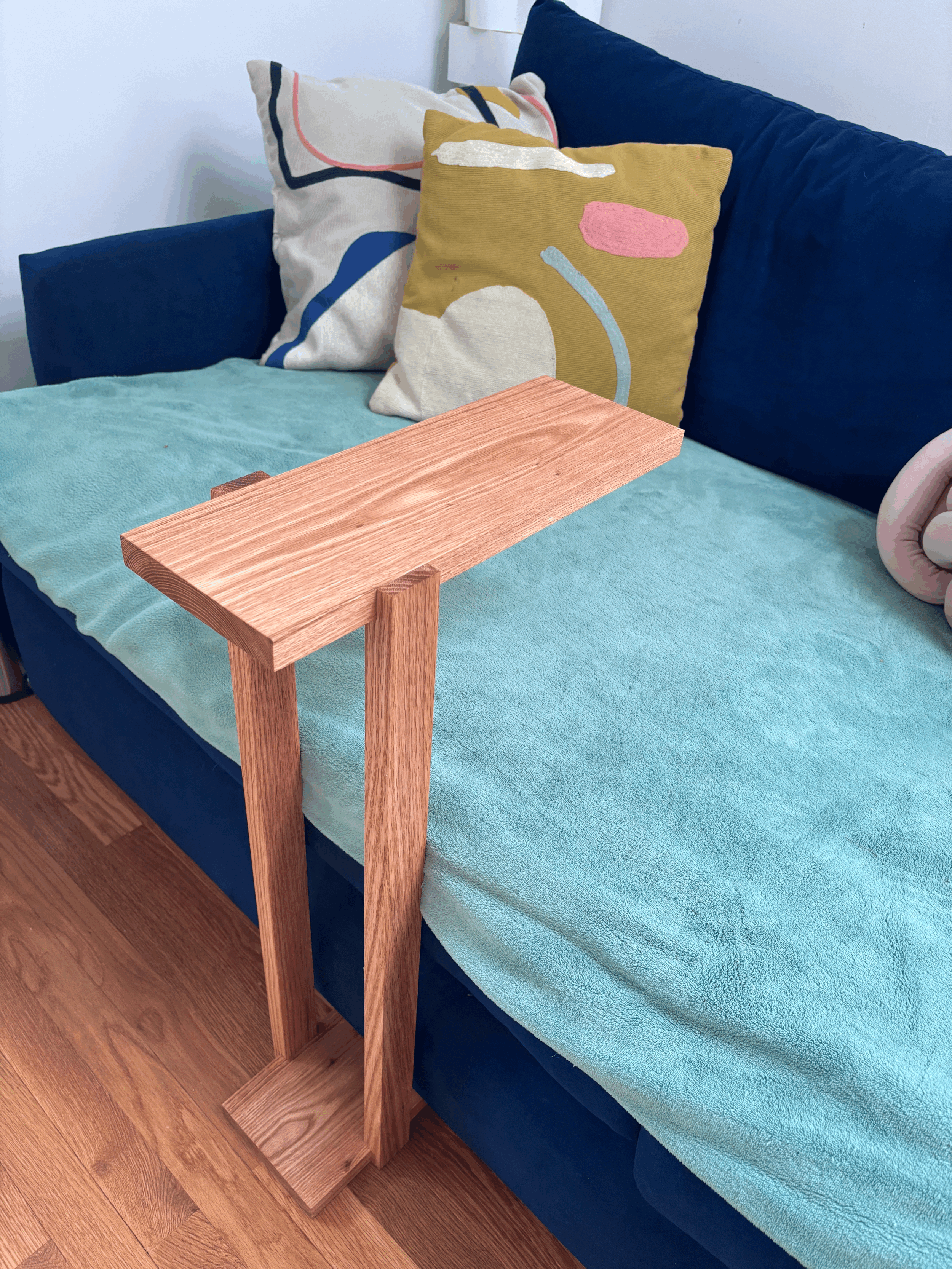 Couch C Table