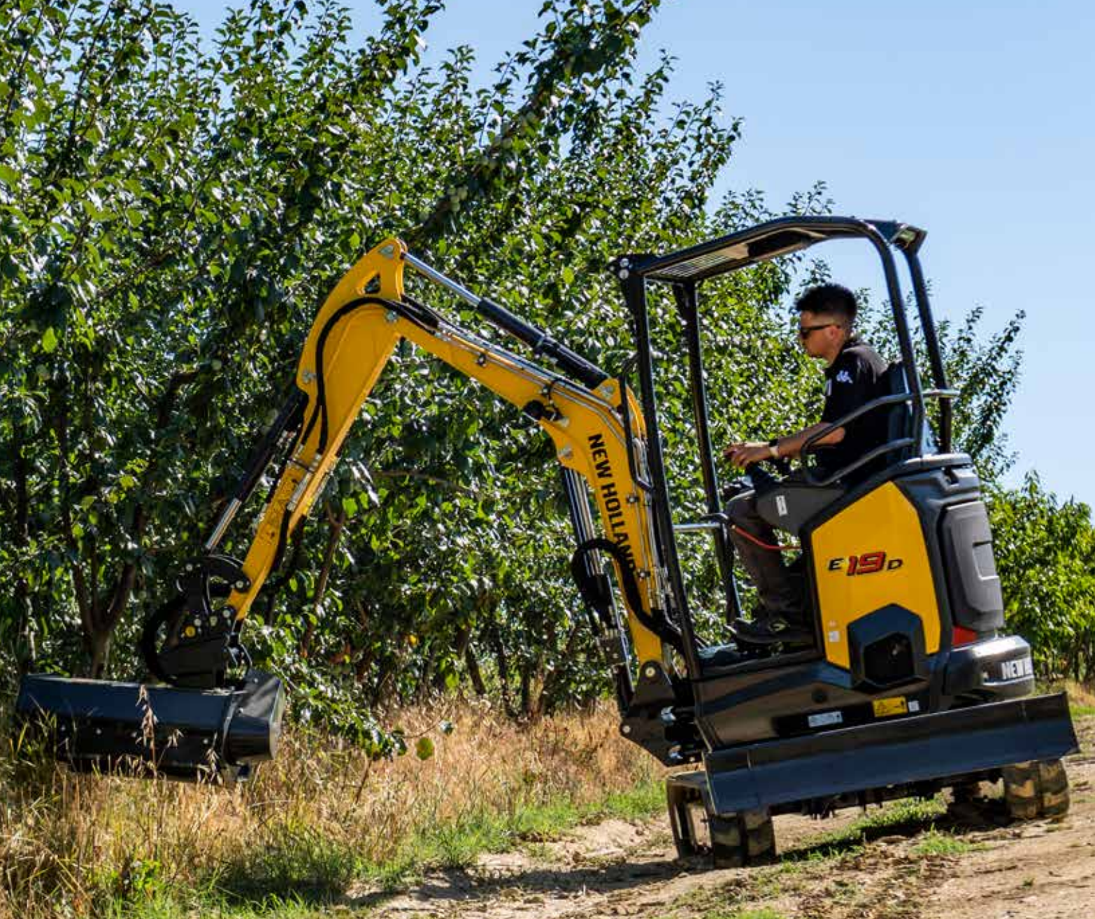 New Holland Construction - E19D Excavator
