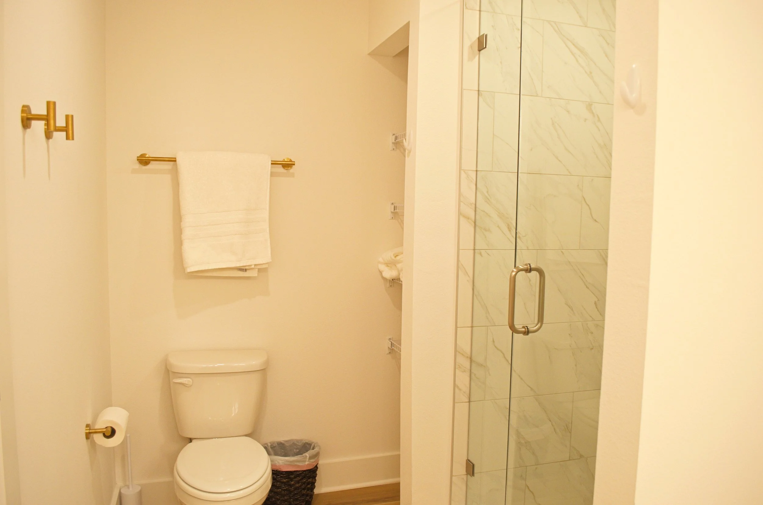 S&S Living & Dining_12.jpg