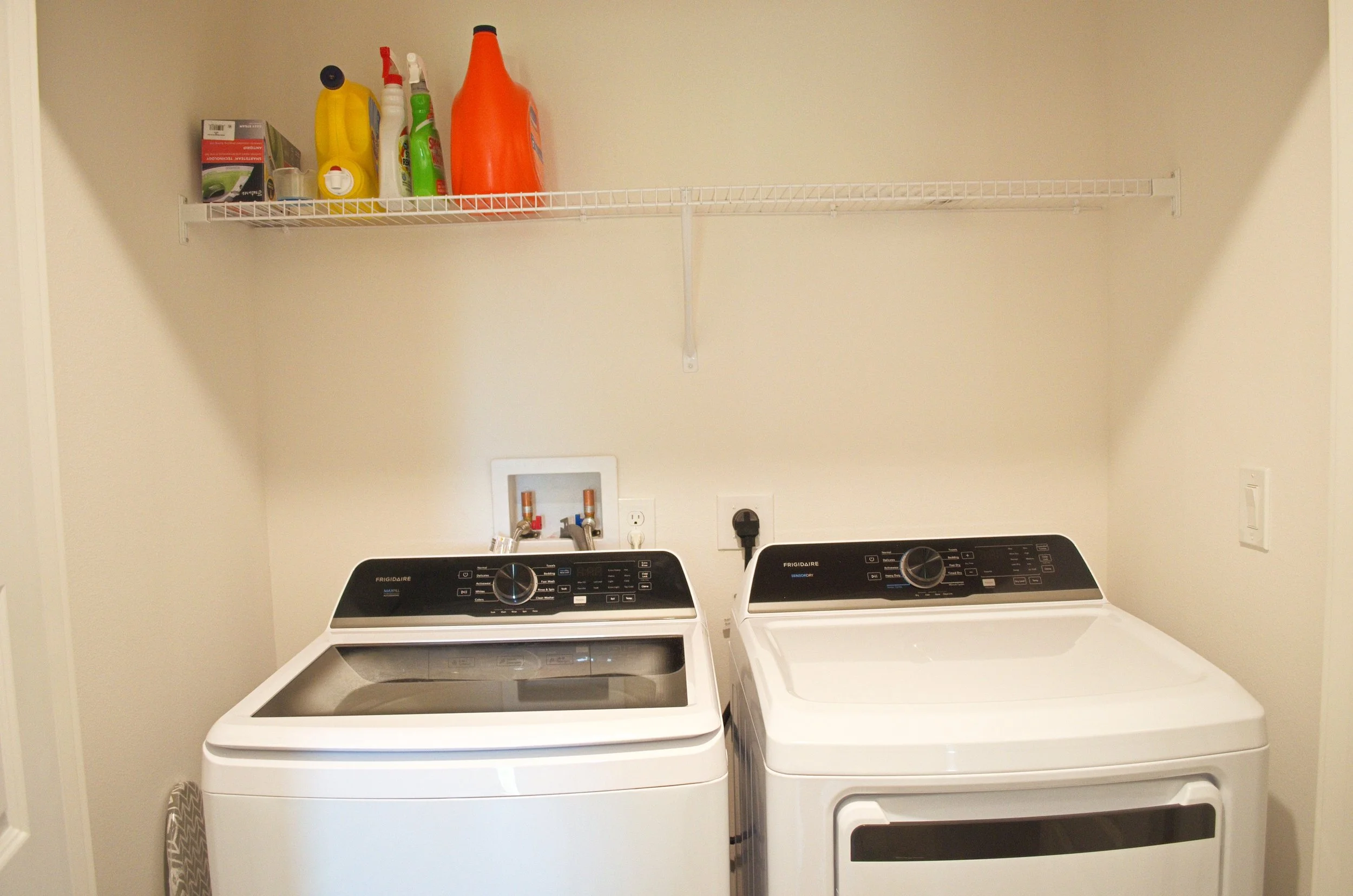 S&S Living & Dining_15.jpg