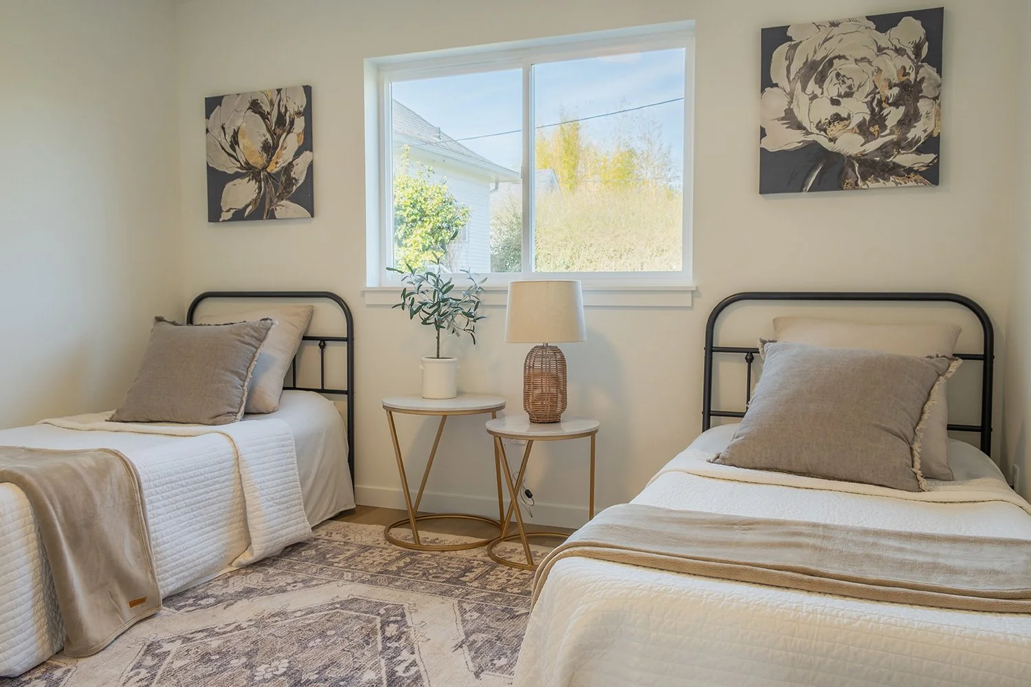 05_Kulshan-Modular_Modular-Home_Texas_St_Kulshan-20.jpg