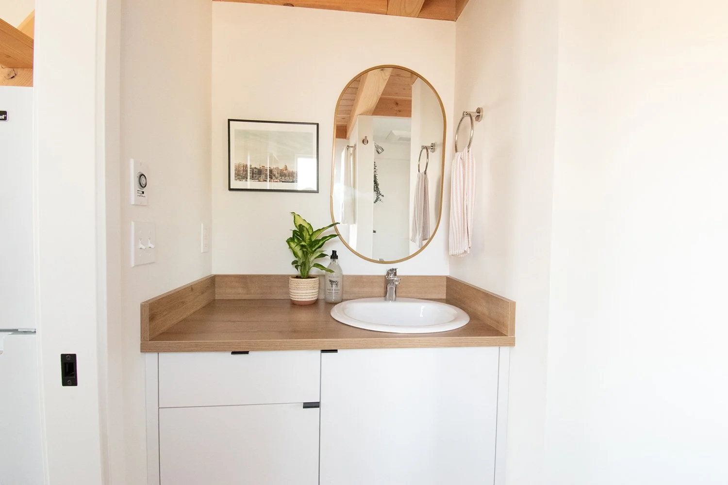 06_Cascade-Tiny_Cascade-Tiny-Home_Cascade-Hideaway-19.jpg