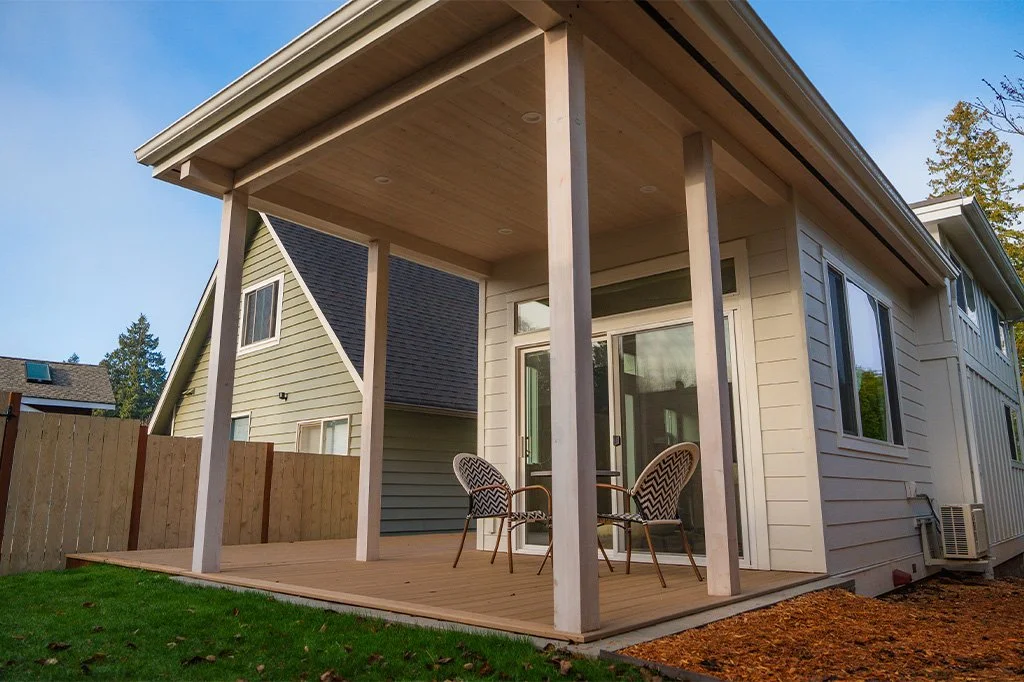 03_Birch-Bay-Tiny_Bellevue-Tiny-Home_Birch-Bay-Exterior-3.jpg