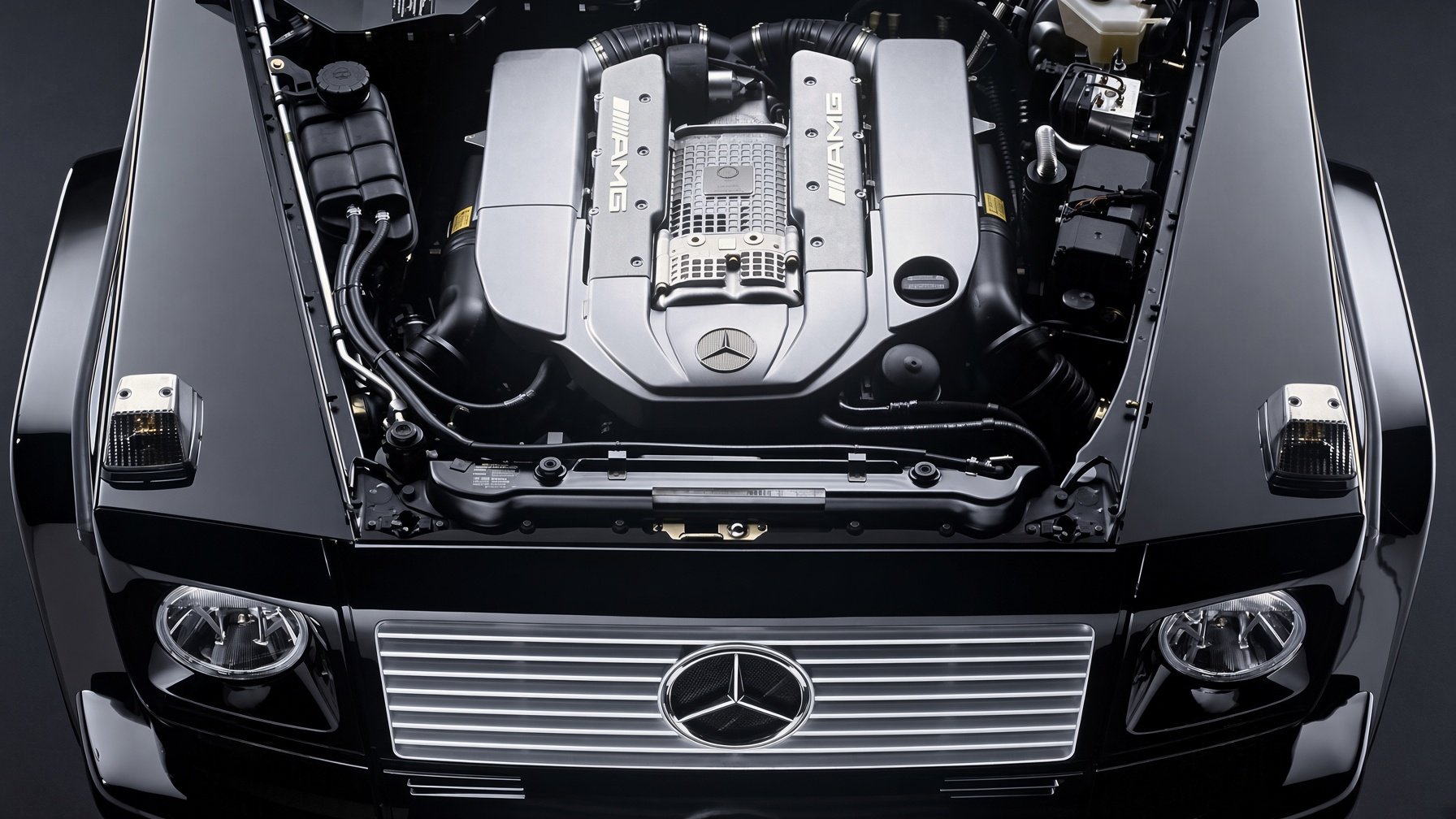 Mercedes-AMG M113k engine.