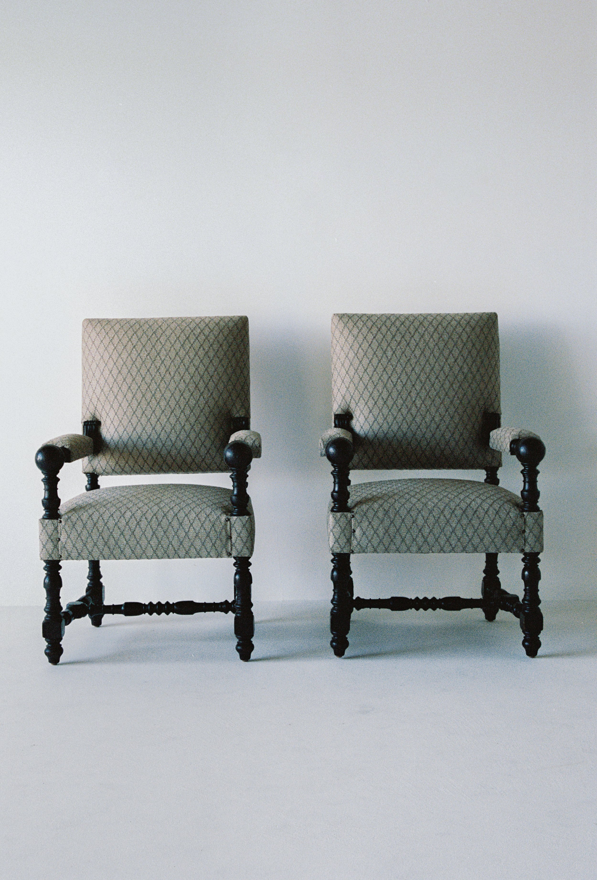ANONYMOUS - Armchair Set