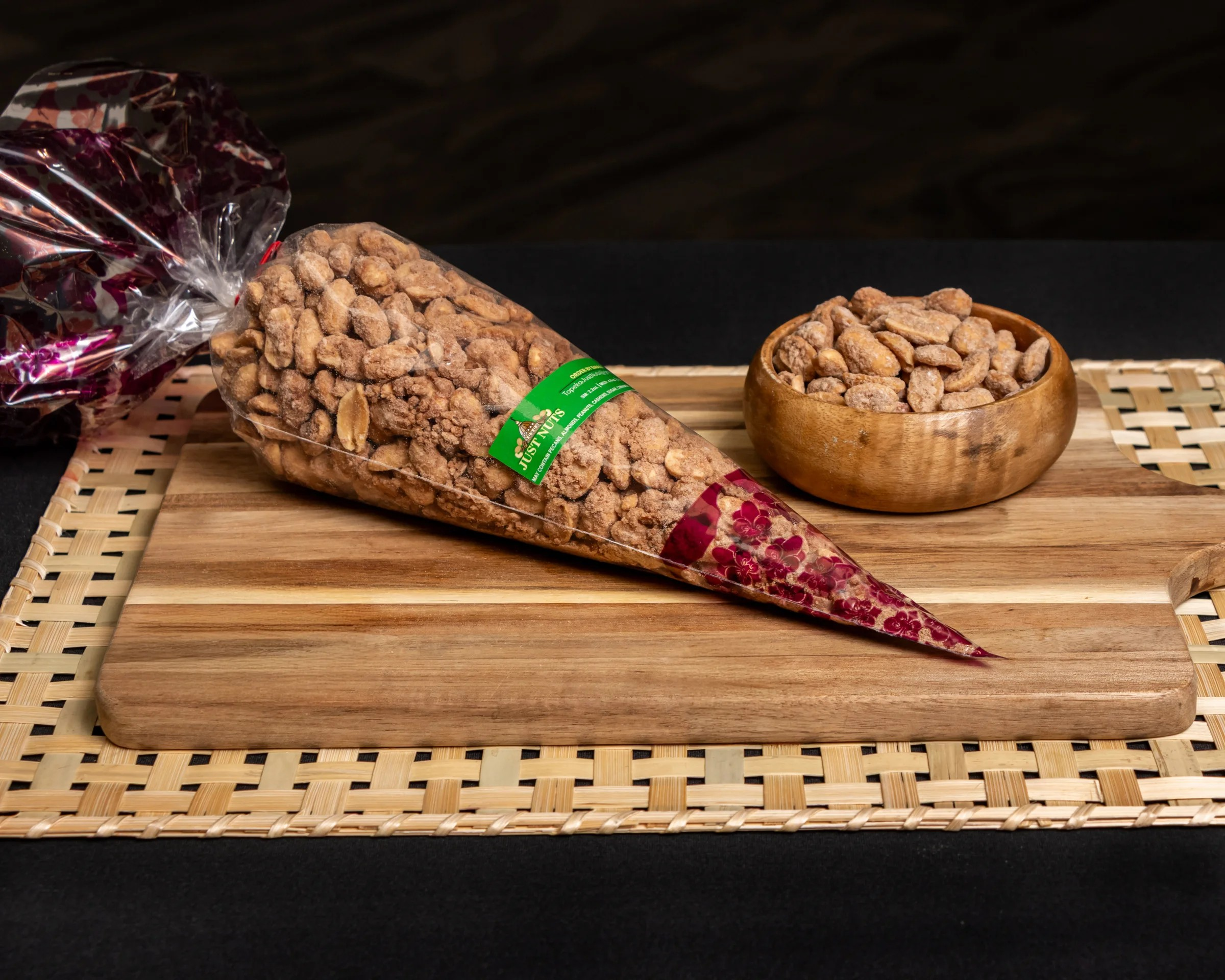 Large Cinnamon Roasted Peanuts