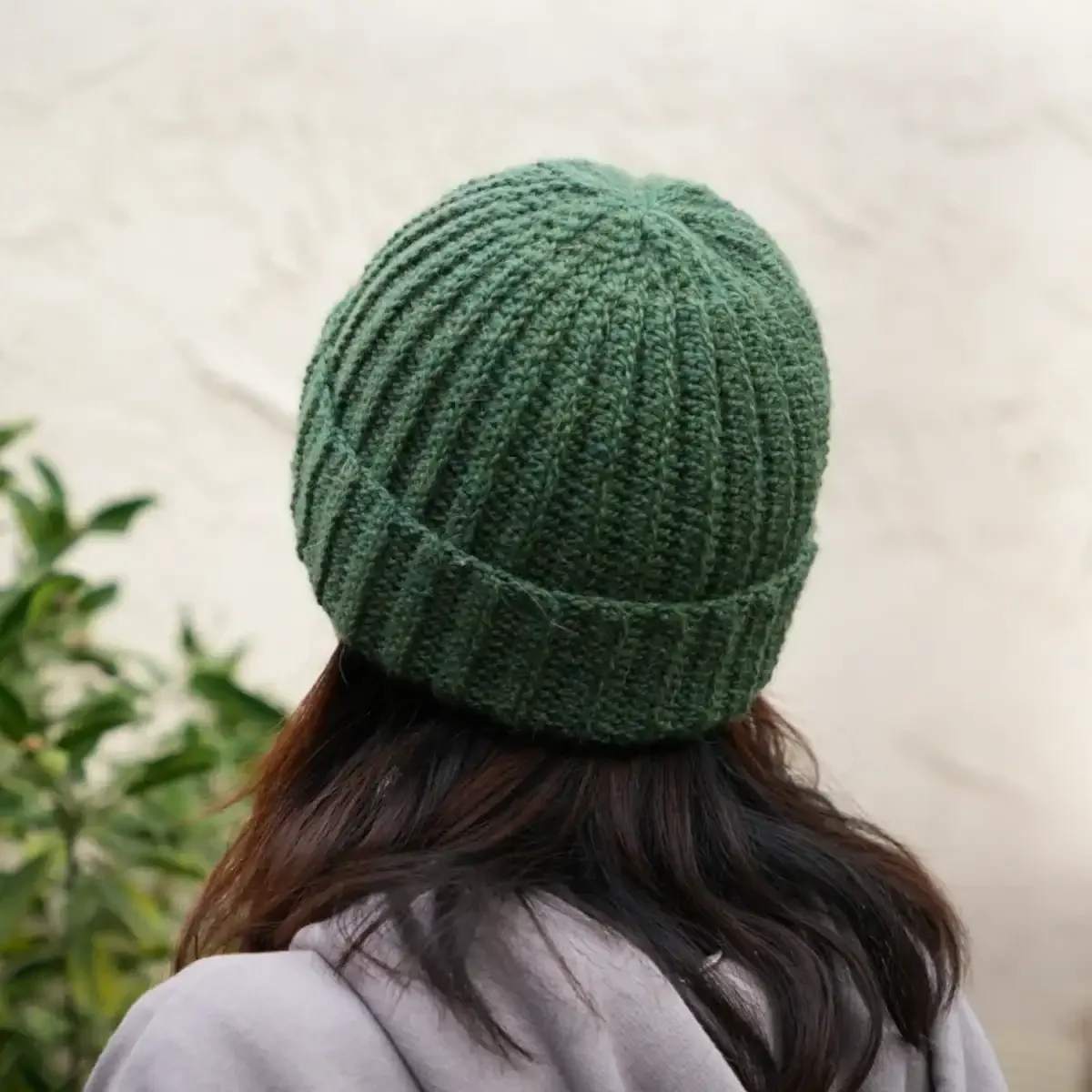 easy-crochet-ribbed-beanie-free-pattern-1.webp