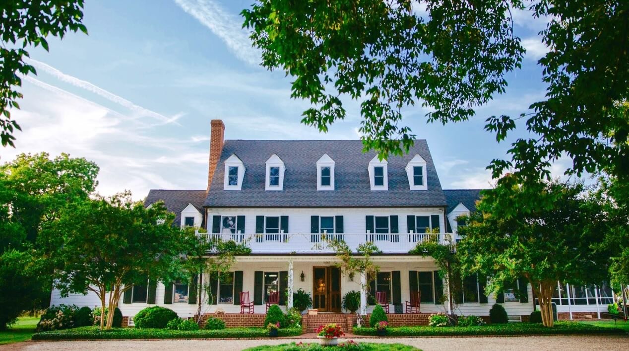 Summer is just around the corner. Looking forward to a fantastic season on the Eastern Shore 🏝️ Rooms are filling up! Book direct or through AirBnB - link in bio for both!
