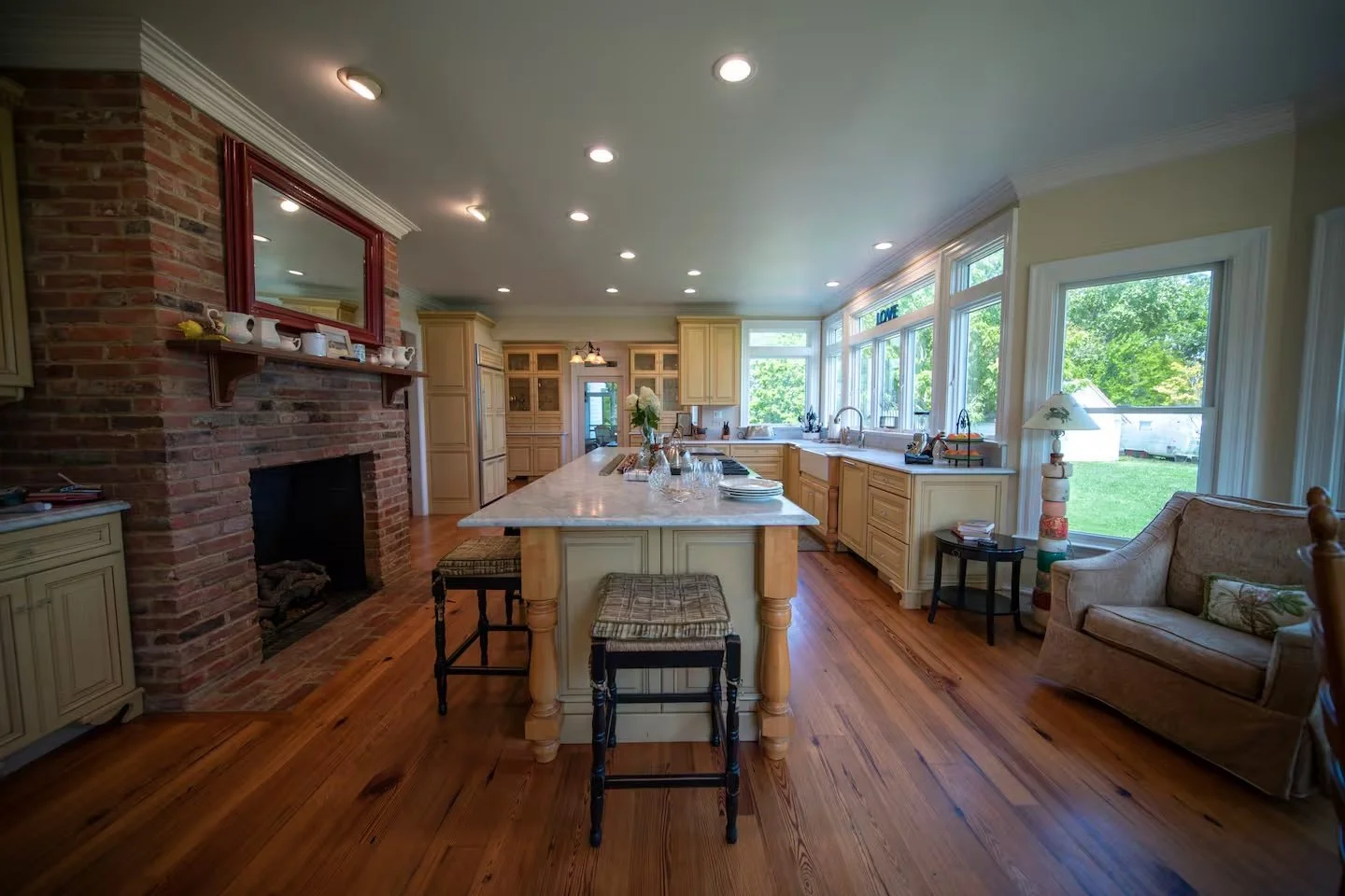 kitchenlk8 copy.jpg