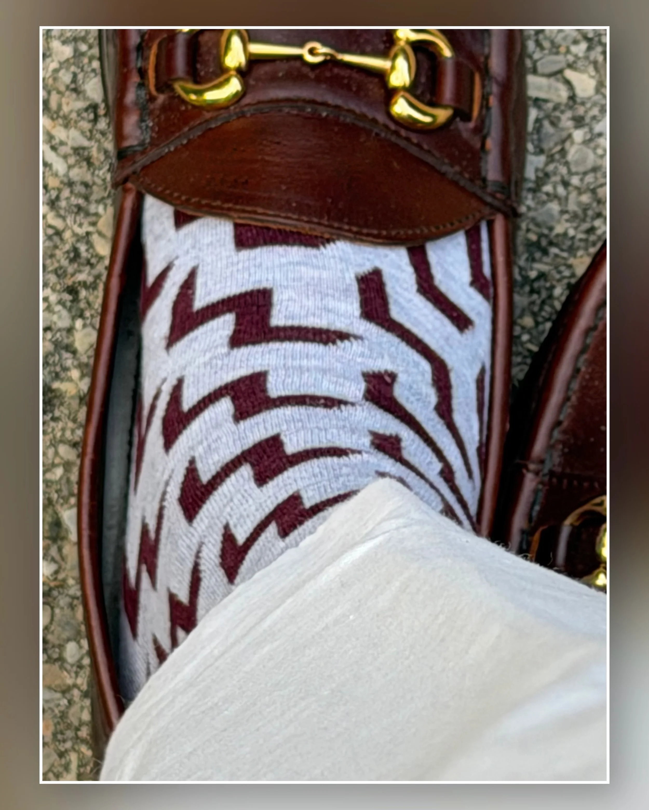 Be bold, with restraint. 

@peperharowsocks @jaybutlershoes