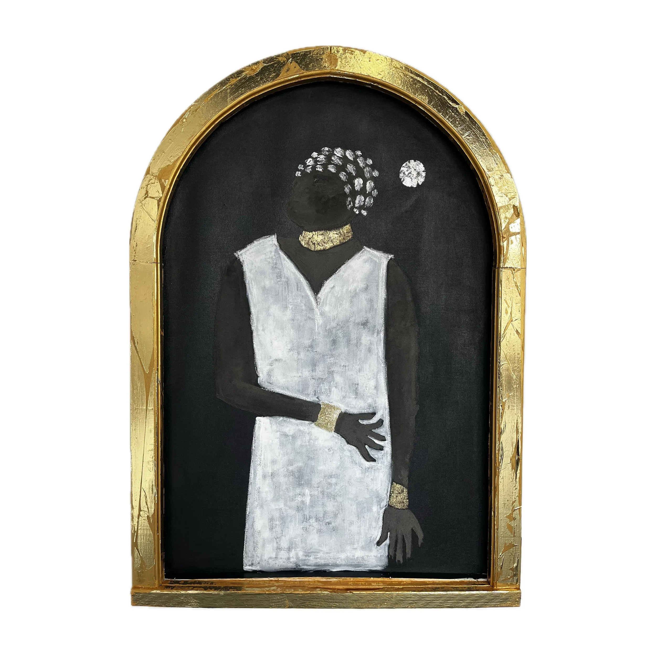 Painting of a person with dark skin, short hair, wearing a white shirt with a deep V-neck and a gold collar, depicted on a black background inside a gold-framed oval mirror.