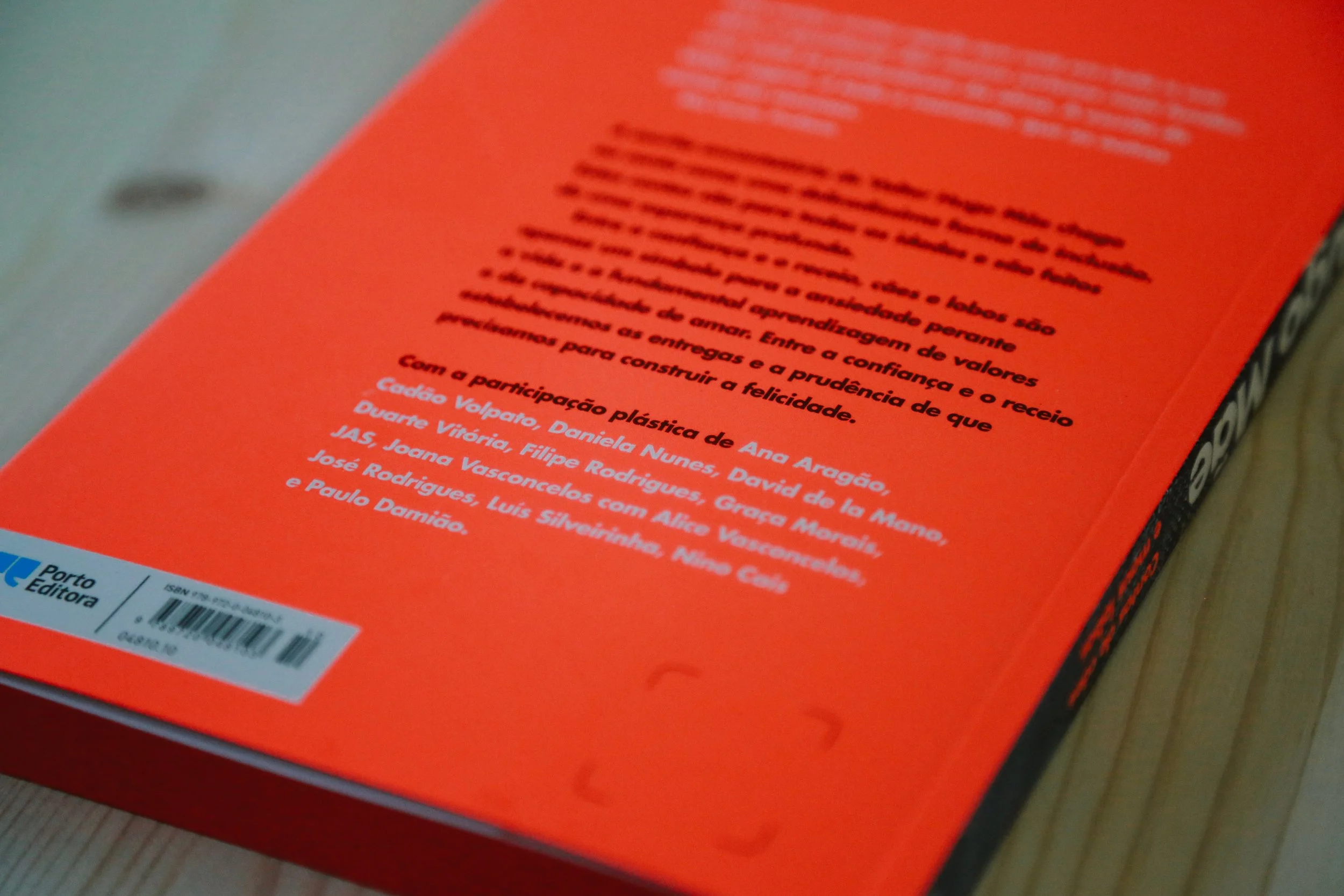 BOOKS-8.jpg