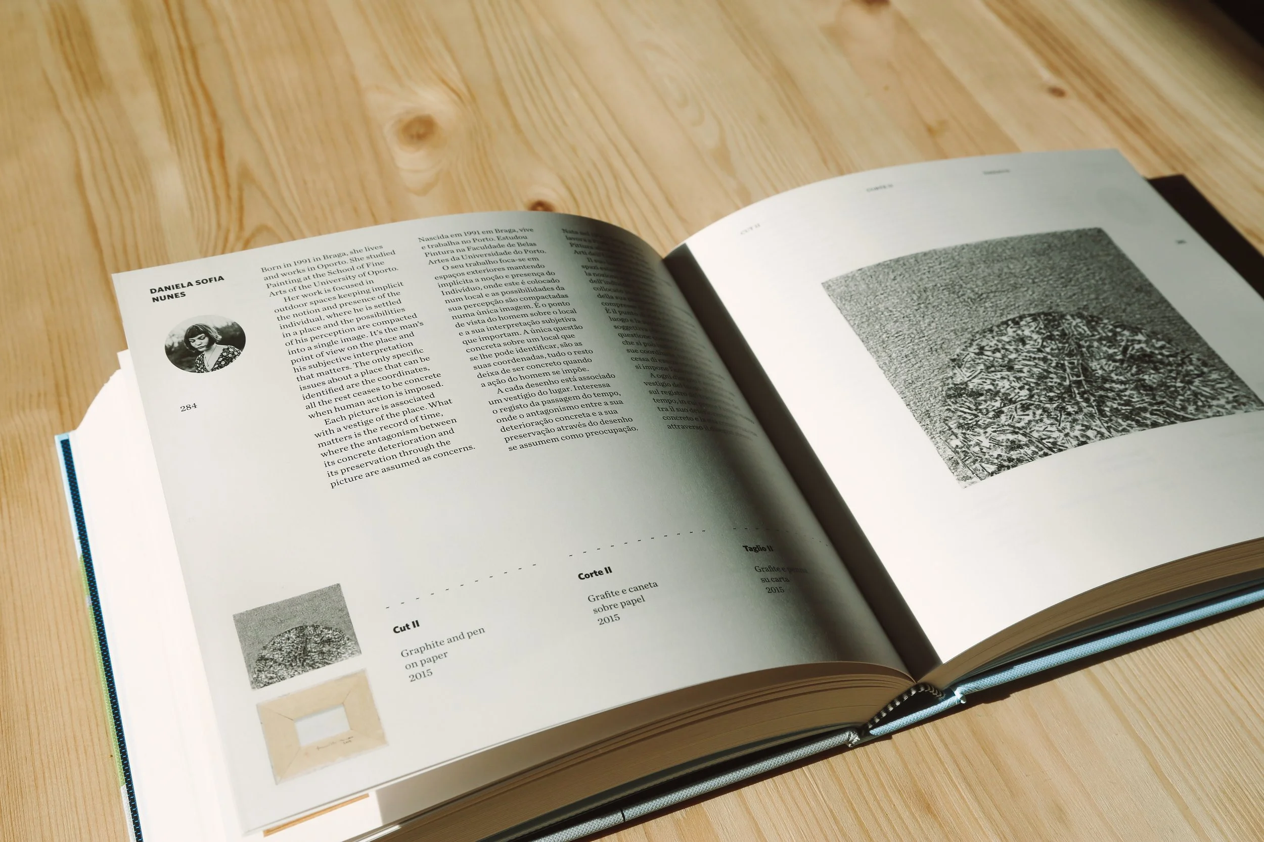 "PORTUGAL: OPEN WINDOW TO THE WORLD. CONTEMPORARY ARTISTS FROM PORTUGAL" PUBLISHER: LUCIANO BENETTON COLLECTION / IMAGO MUNDI, 2017