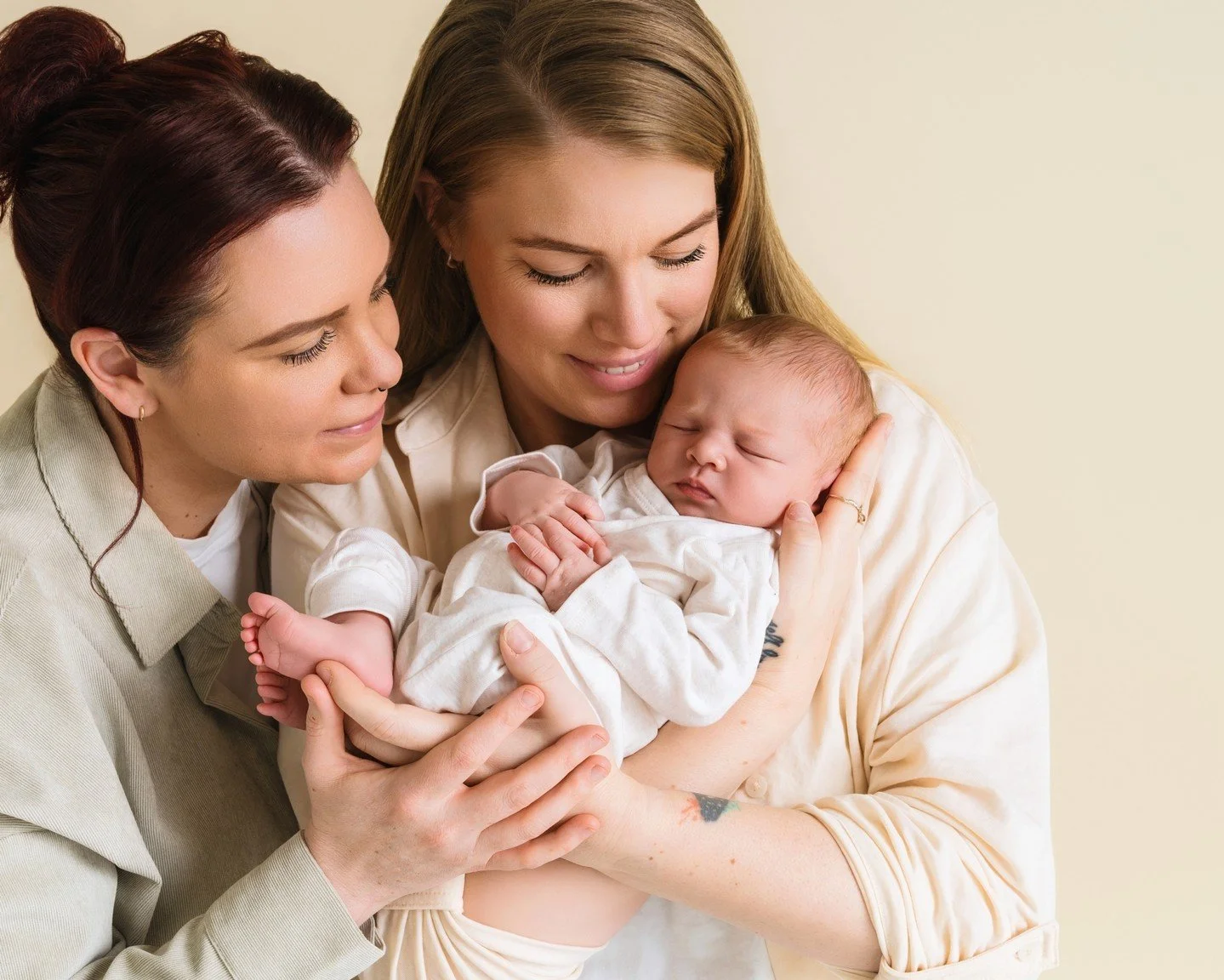 Tiny baby. Proud mums. Sleepy cuddles. Perfection!
Absolutely loved meeting this lovely little family in the studio recently. These early days are such a blur when you&rsquo;re in them, which is why I love capturing all the tiny details that change s