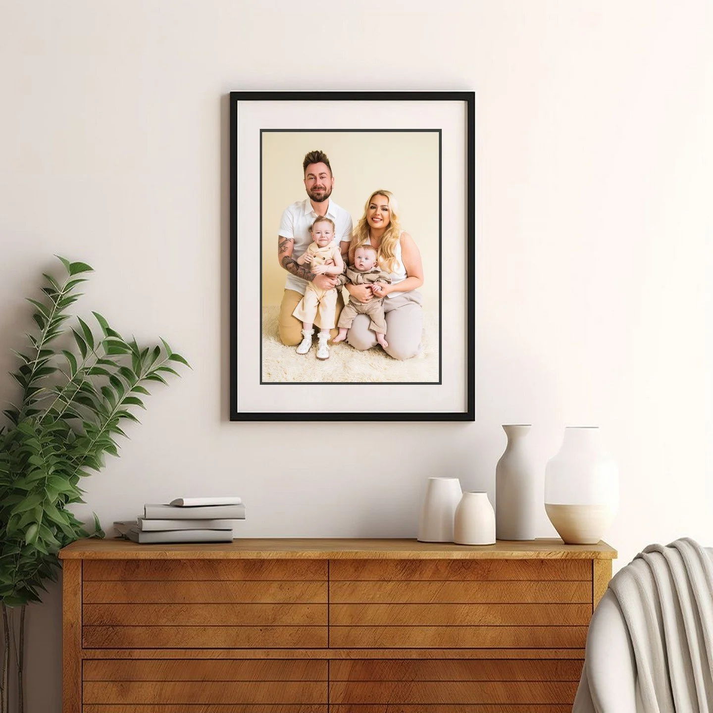 Big single portraits just hit differently 😍
Don&rsquo;t get us wrong, we LOVE our popular multi-image wall pieces, but sometimes one gorgeous family photo deserves to properly take centre stage.
Also obsessed with how well these neutral tones work i