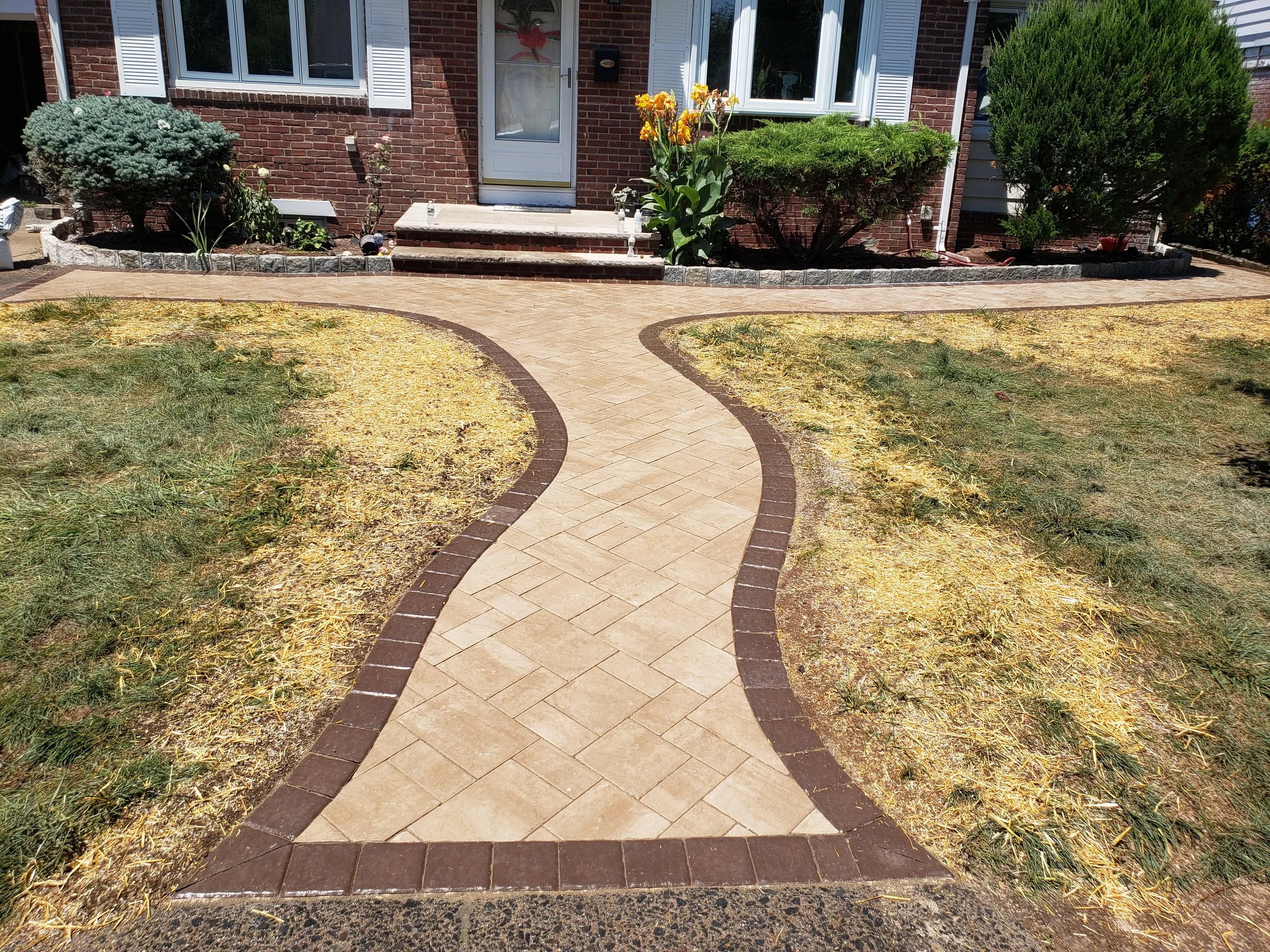 Felipe Front Walkway.jpg