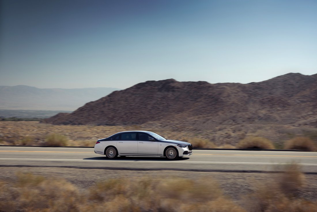 Mercedes-Benz Maybach cinematic automotive image shot in Los Angeles, delivering campaign-ready visuals for premium automotive brands.