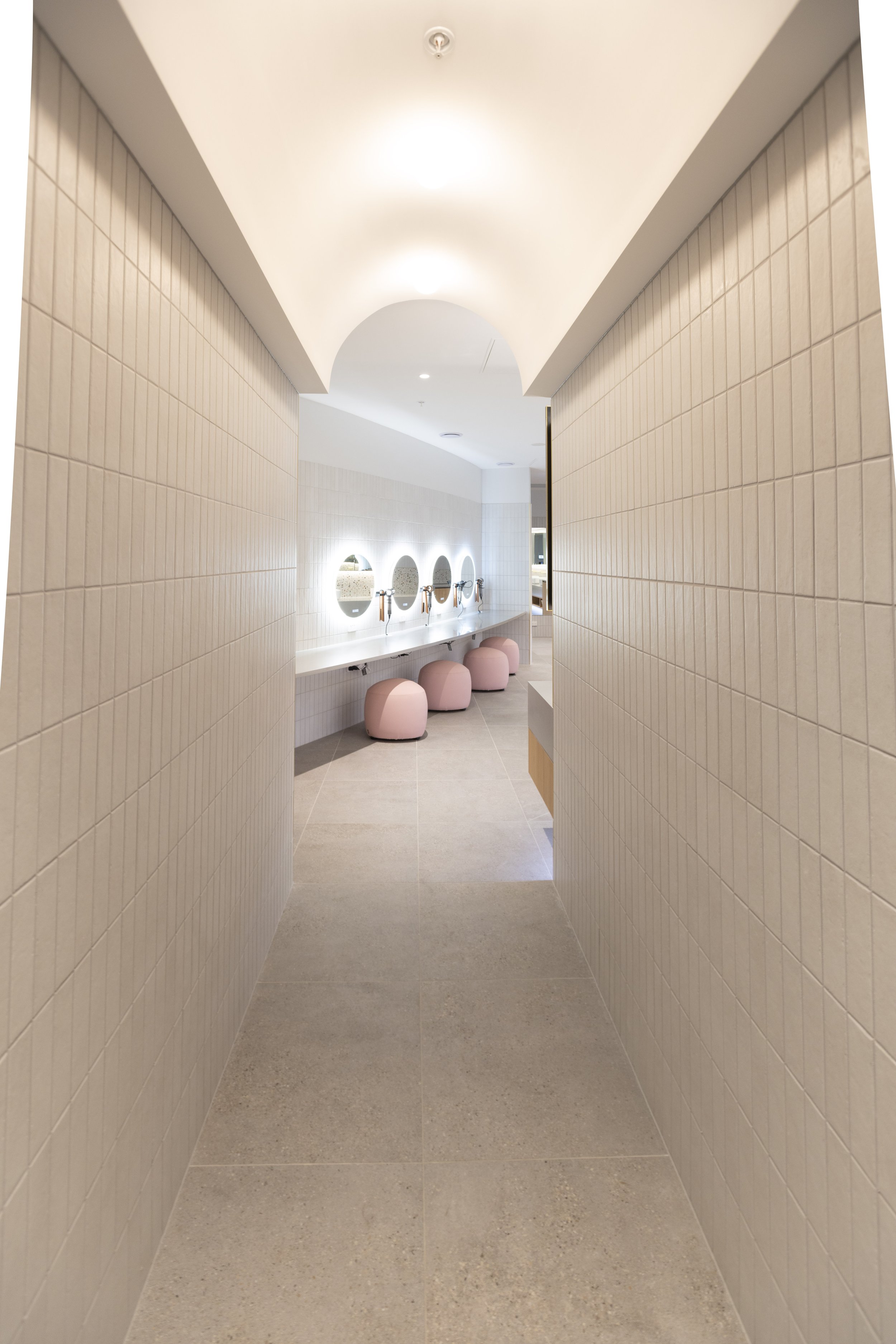 PlanGrp_AFLW_LockerRm_VanityArea-5048.jpg