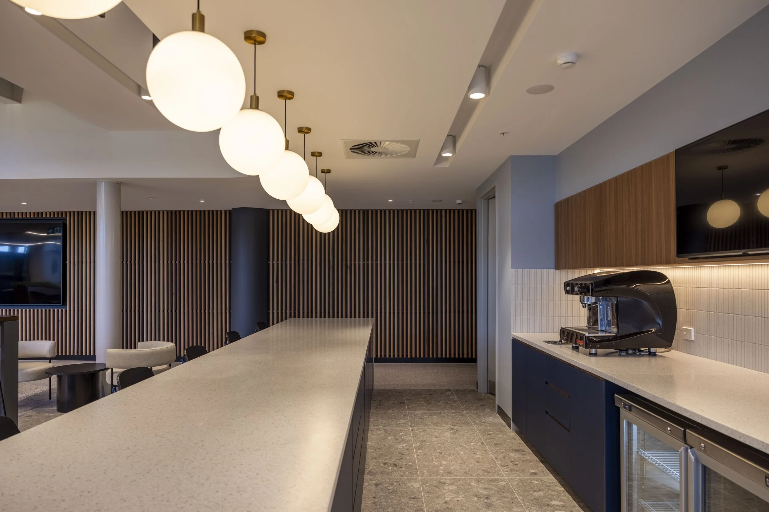 PlanGrp_AFLW_CommonArea_Kitchen_8898-.jpg