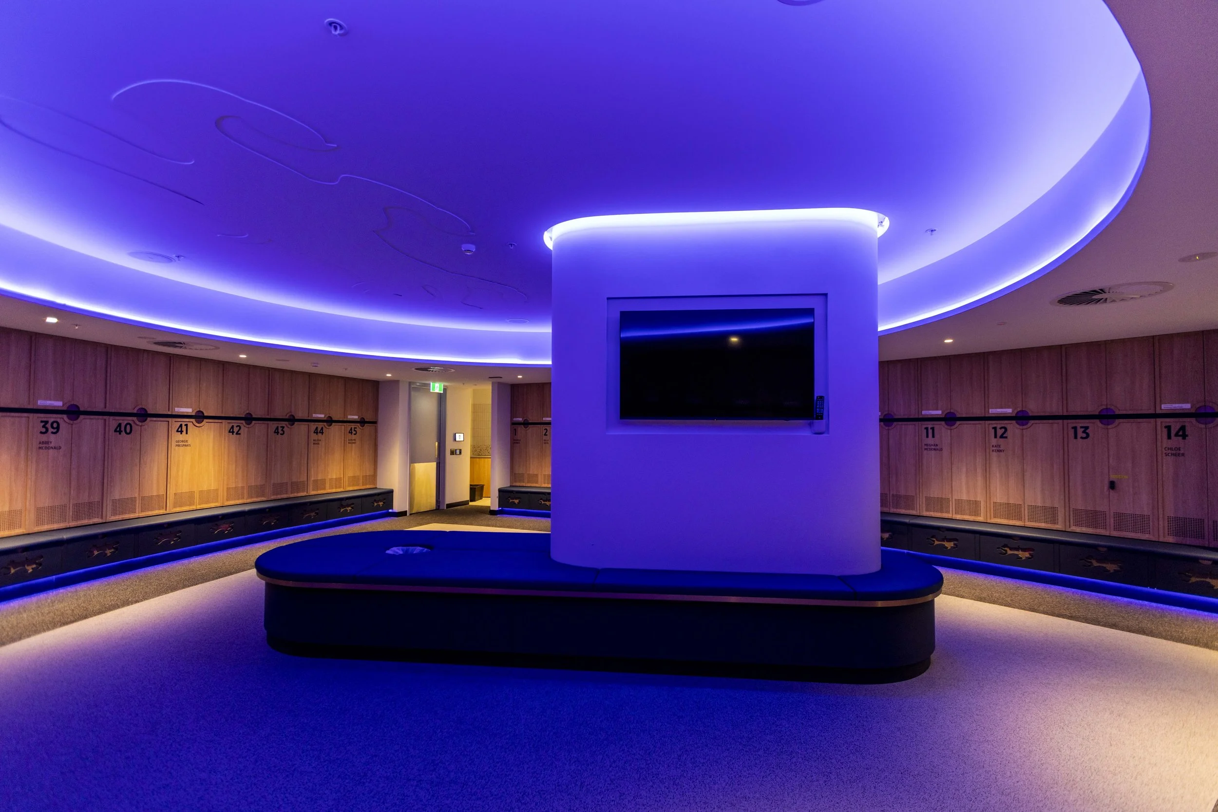 PlanGrp_AFLW_LockerRm-4514.jpg